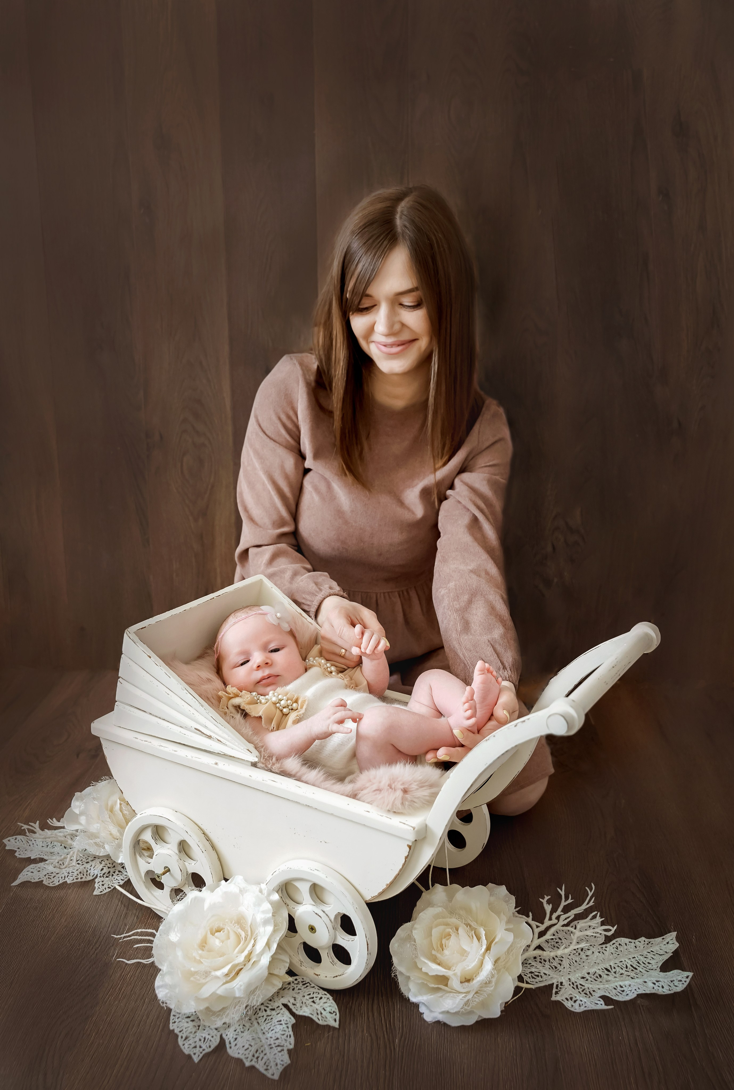 СЪЕМКА НОВОРОЖДЕННОГО С РОДИТЕЛЯМИ. Фотограф в Ялте Инна Найден. Детский и семейный фотограф