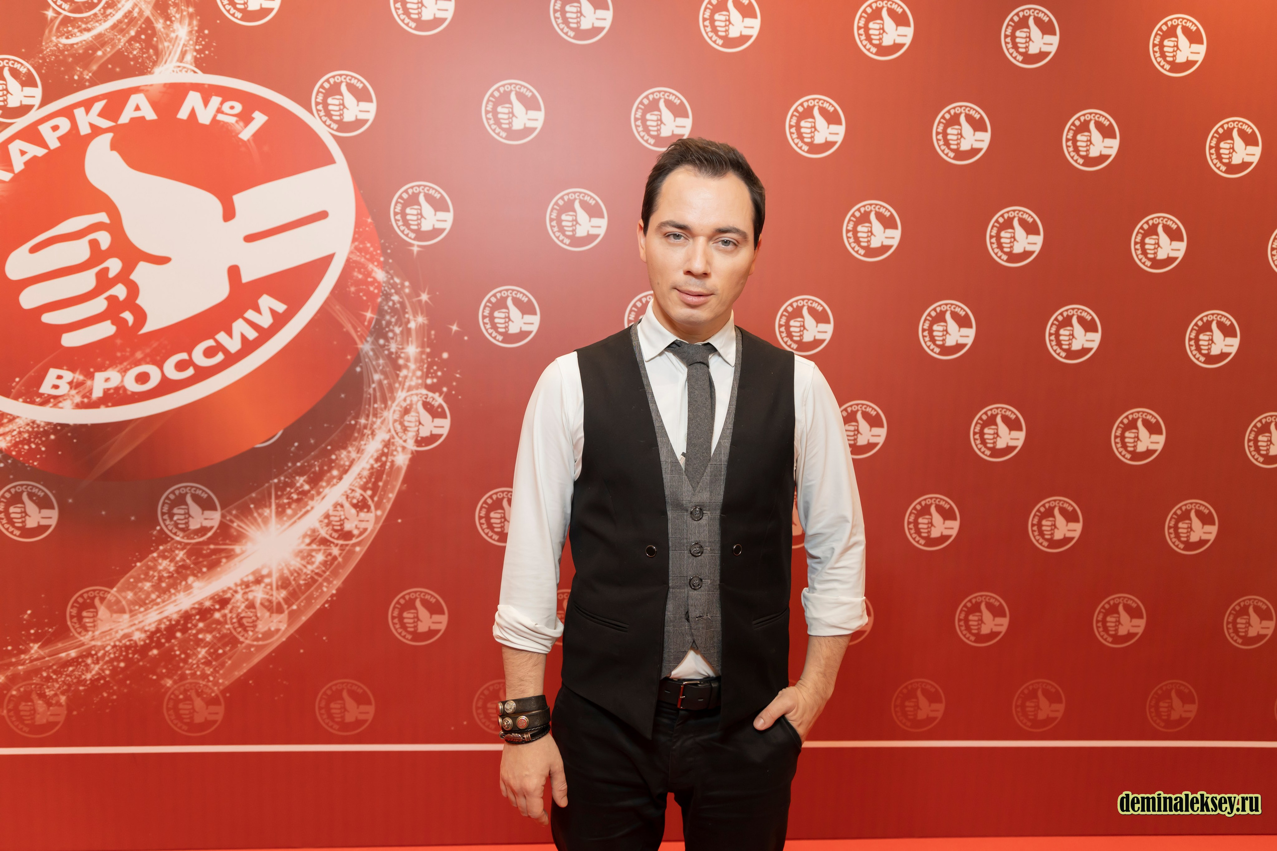 Премия МАРКА № 1 В России 14 декабря 2024. Репортажный, семейный и студийный фотограф в Москве Демин Алексей