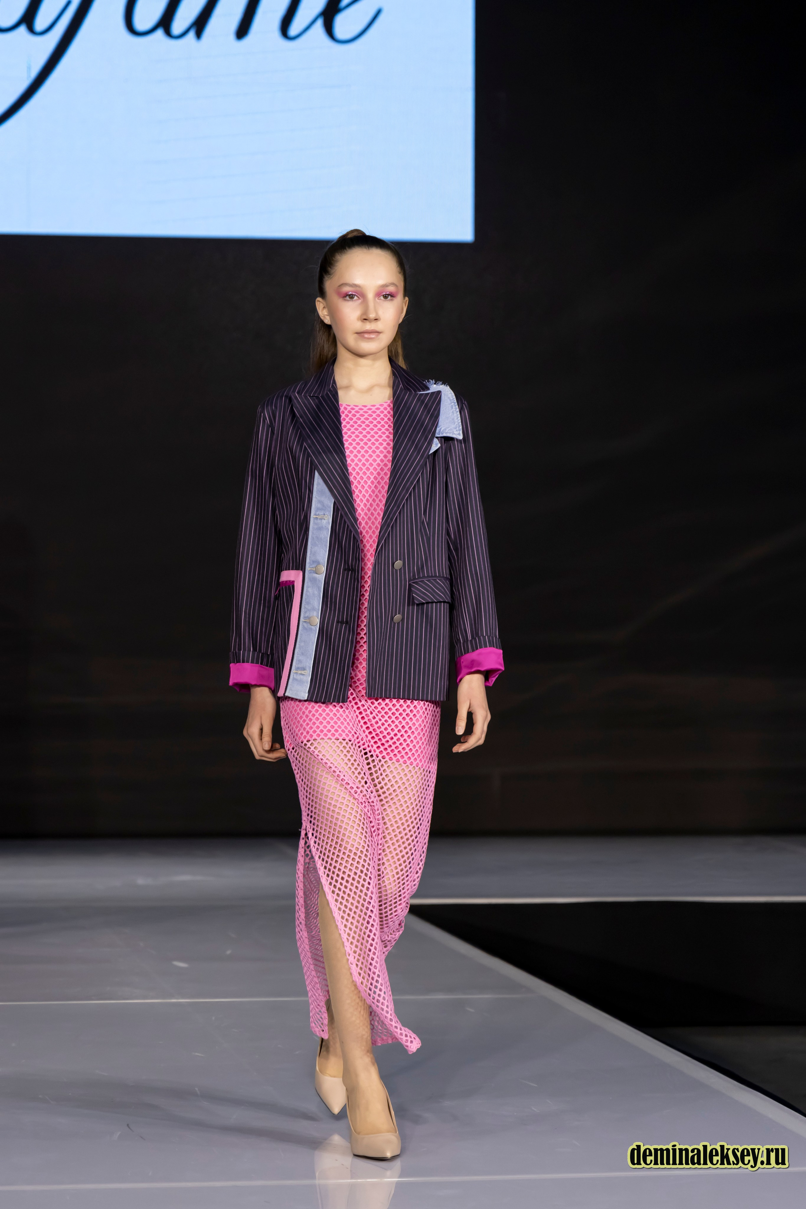 Показ бренда Mirafame на выставке Уникальная Россия 2025. Репортажный, семейный и студийный фотограф в Москве Демин Алексей