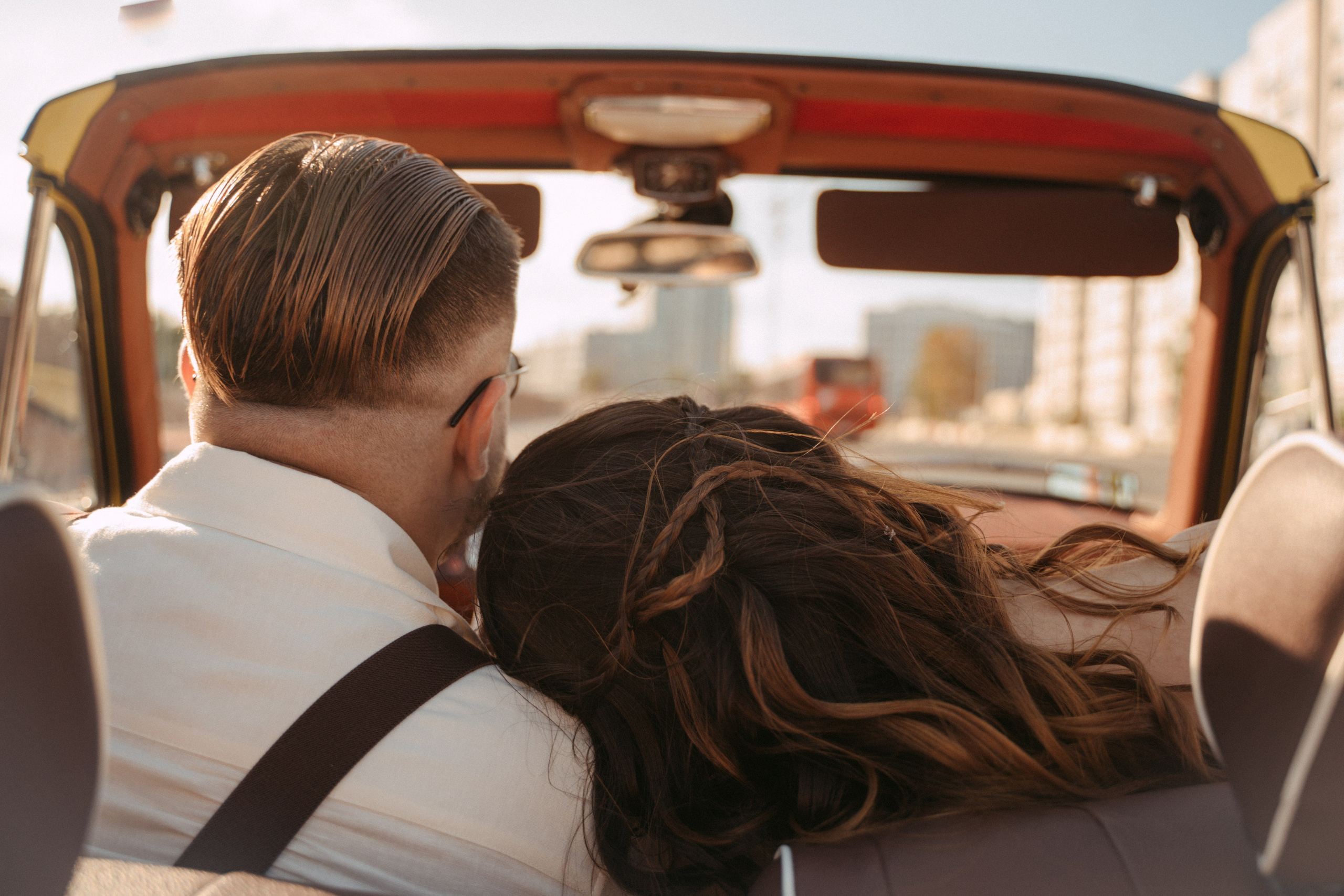 Эльвира и Яков. Главная