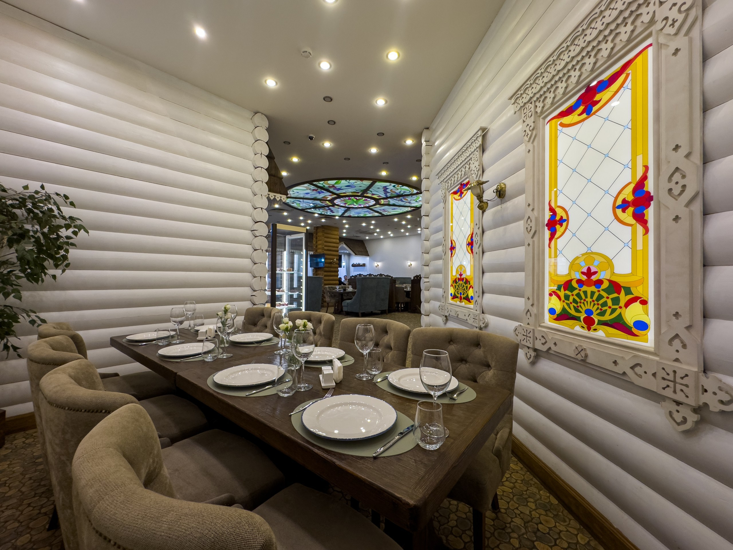 Банкетный зал ресторана «Дача». Фотограф в Оренбурге. Профессиональный фотограф