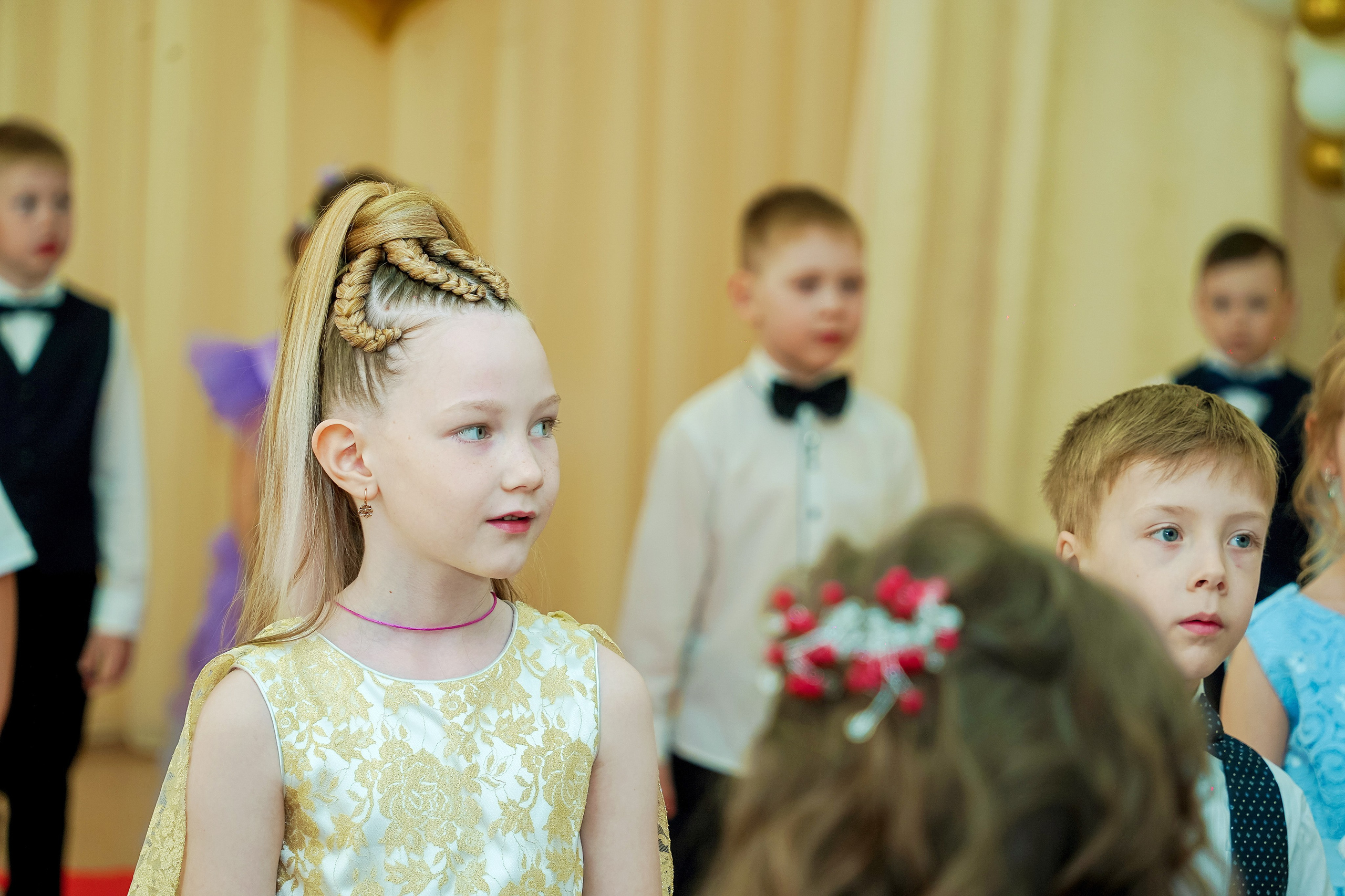 Фотосъемка видеосъёмка фотограф видеооператор новогодних утренников  в. Фотограф, видеооператор Нина Коршунова