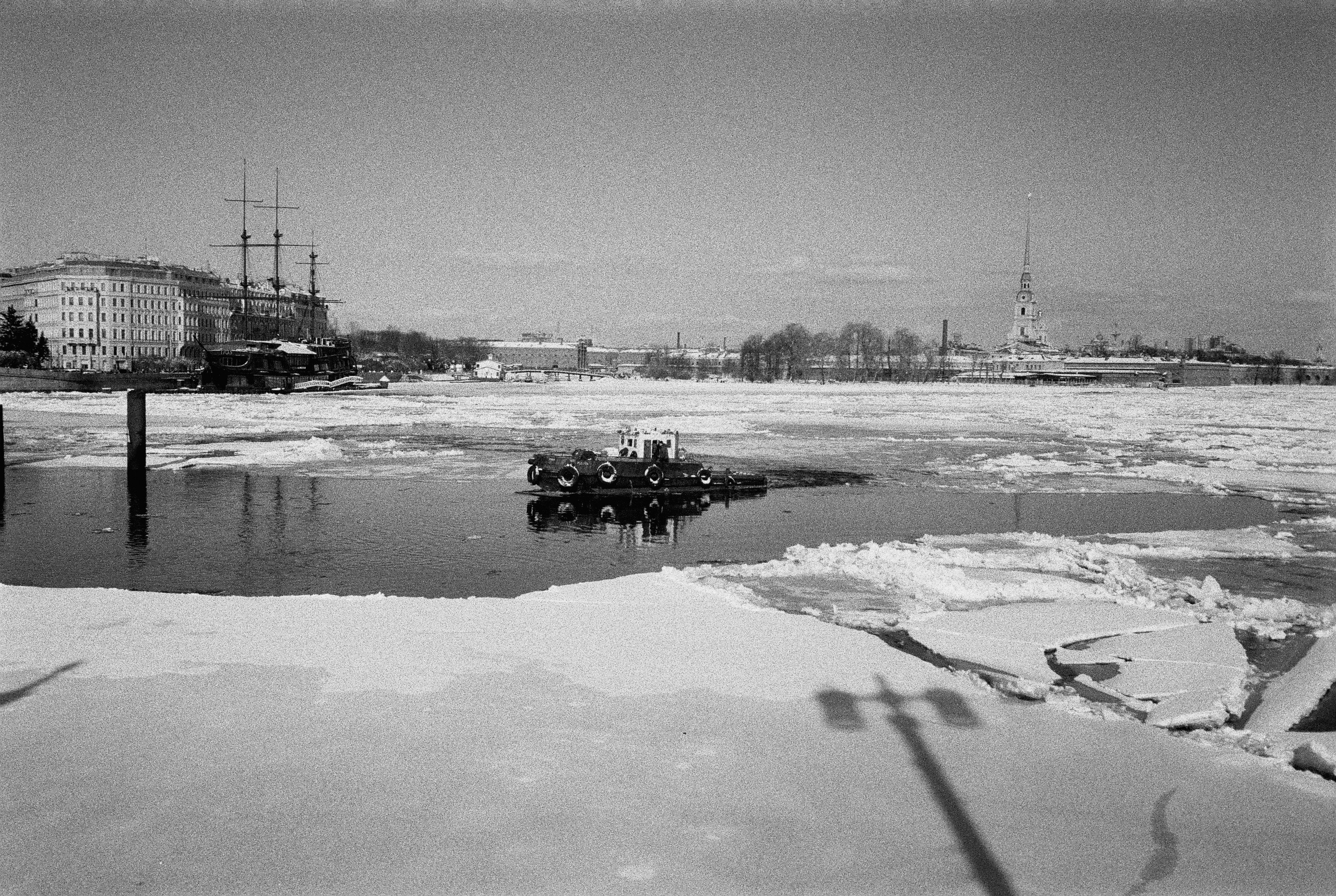 Фотографии черно-белые. Свадебный и семейный пленочный фотограф в Петербурге Истомина Ирина