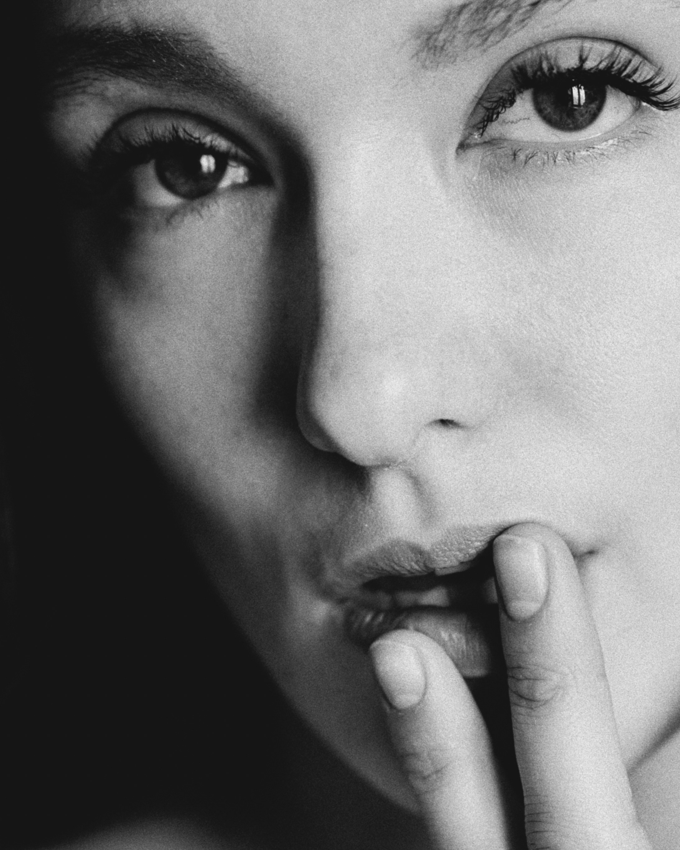 Женский портрет. I am Diana, a portrait photographer. I take pictures around the world