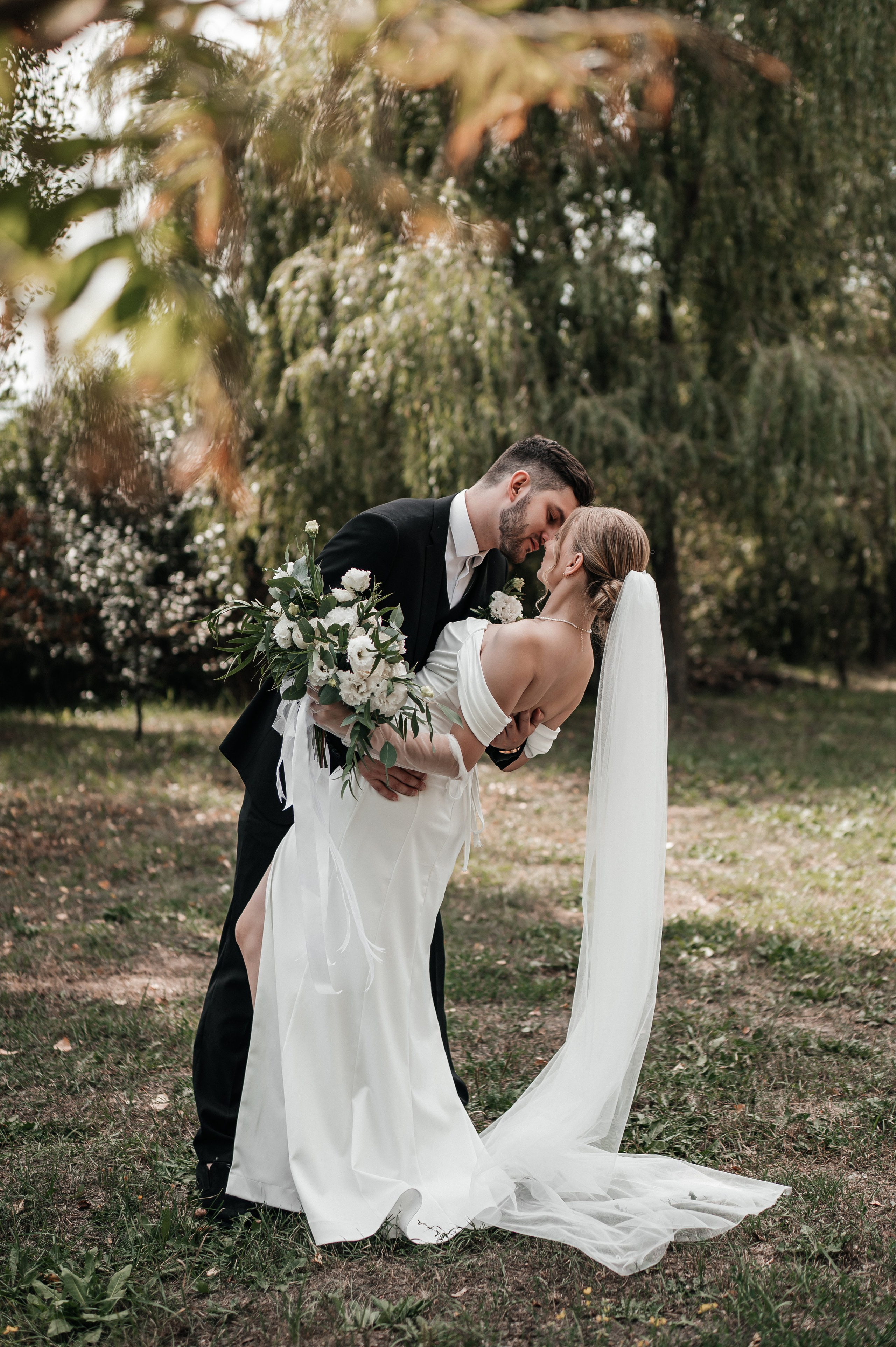 Даниил и Валерия. Черная утка. Полный день. Фотограф Екатерина Бочарникова