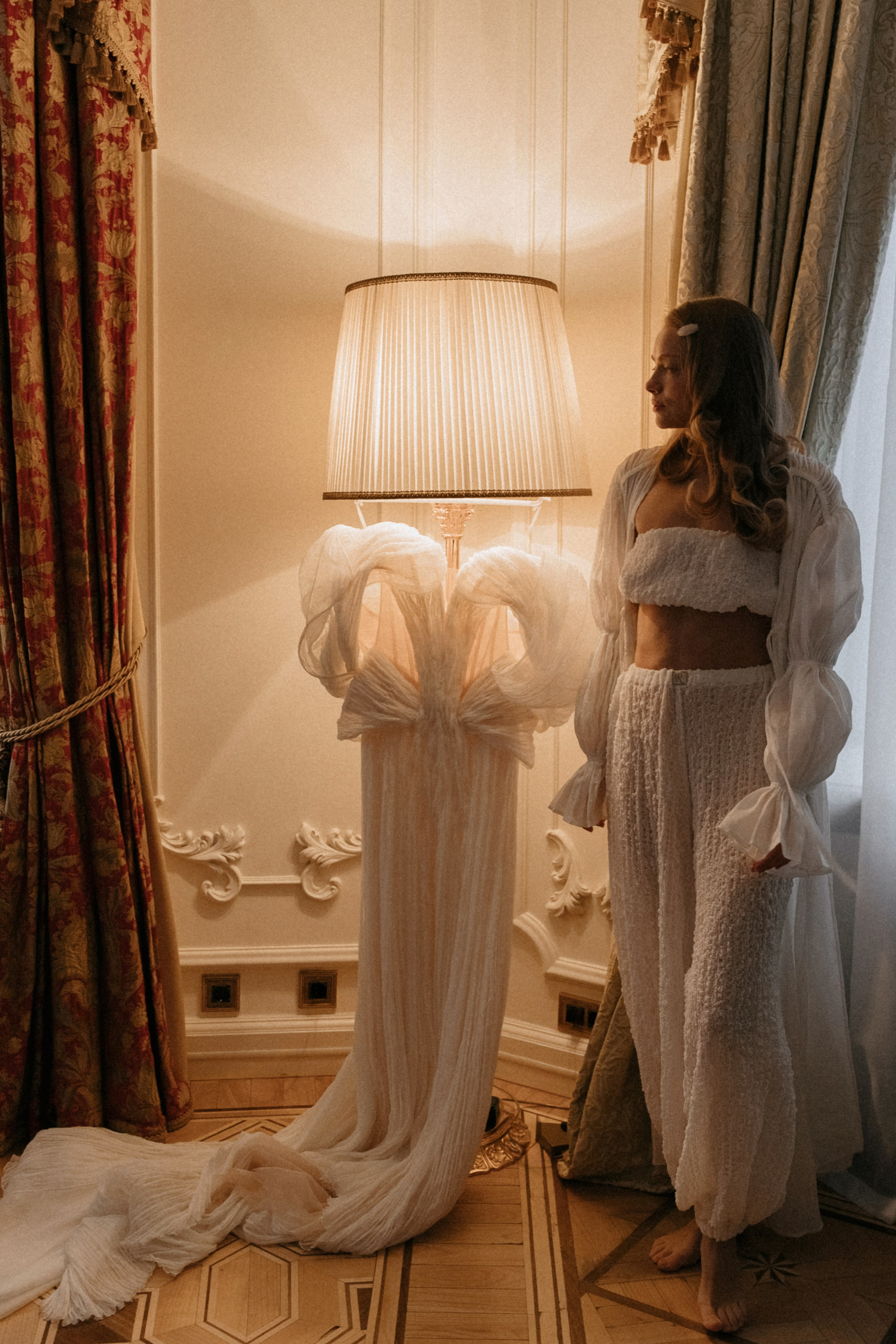 Свадебная фотосъемка в отеле Савой. Свадебный фотограф Москва