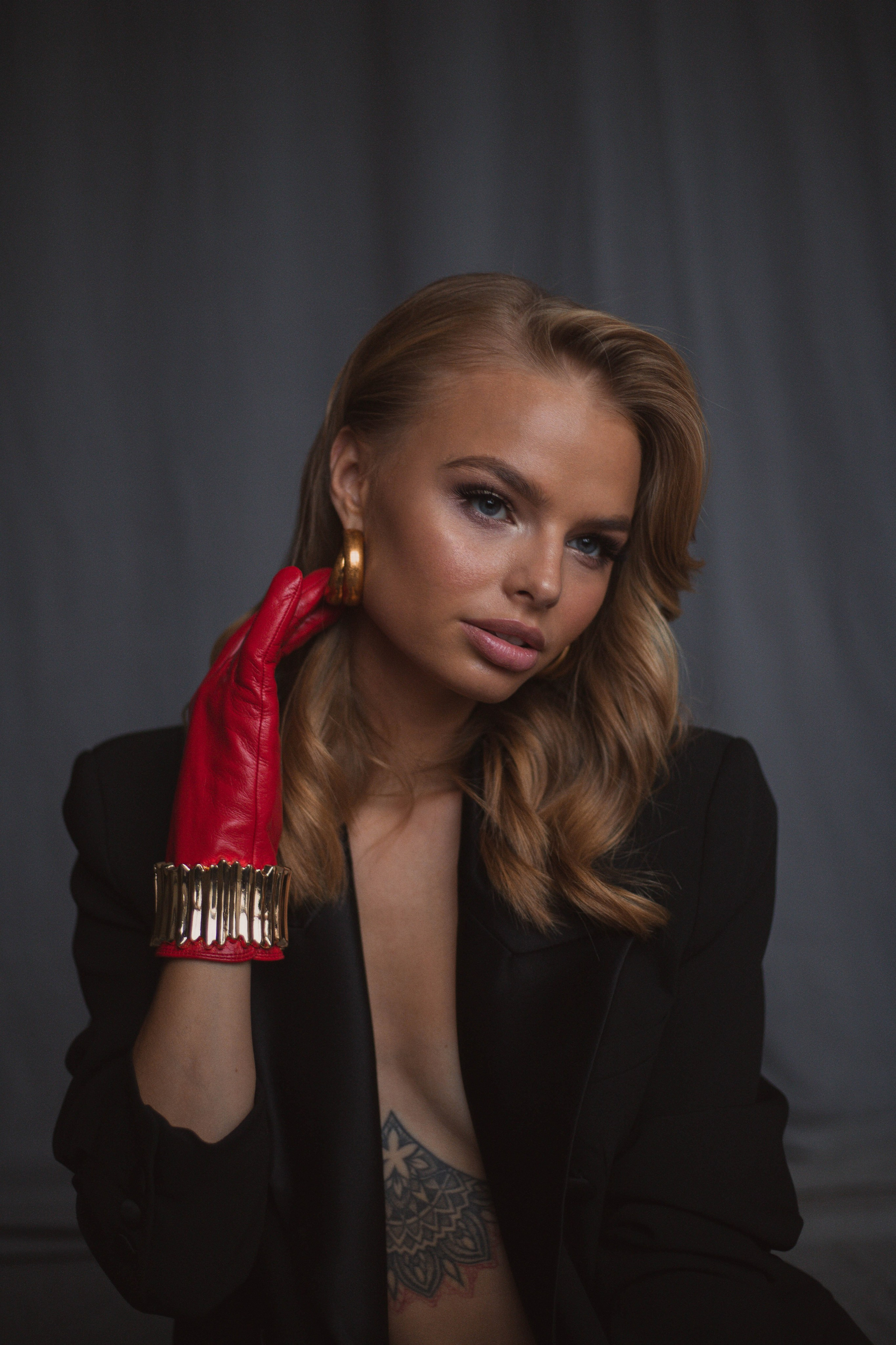 Алиса. Женский и предметный фотограф