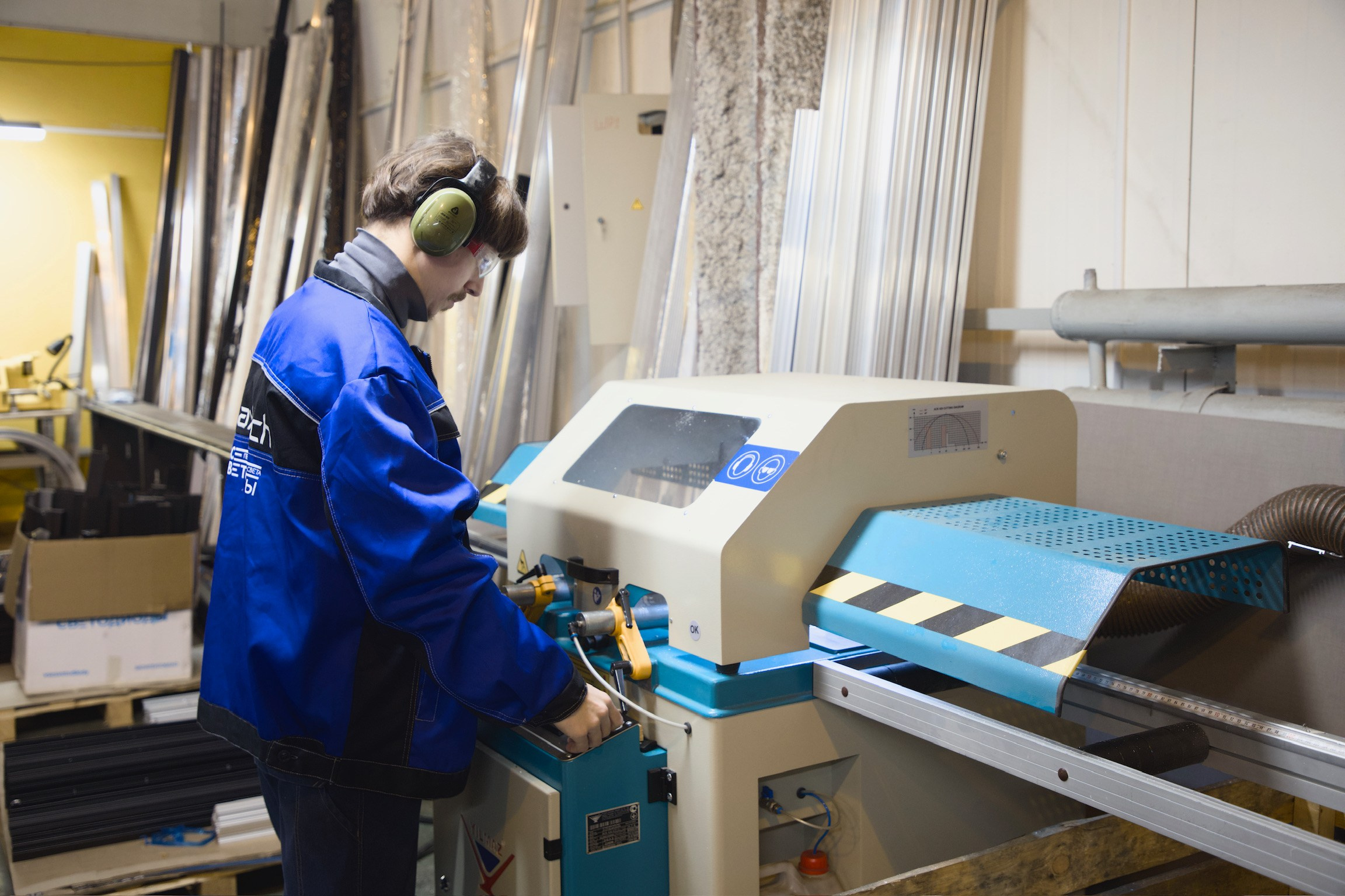 Фотосъёмка в офисе и на производстве. Школьные выпускные альбомы в Москве Марина Николаева