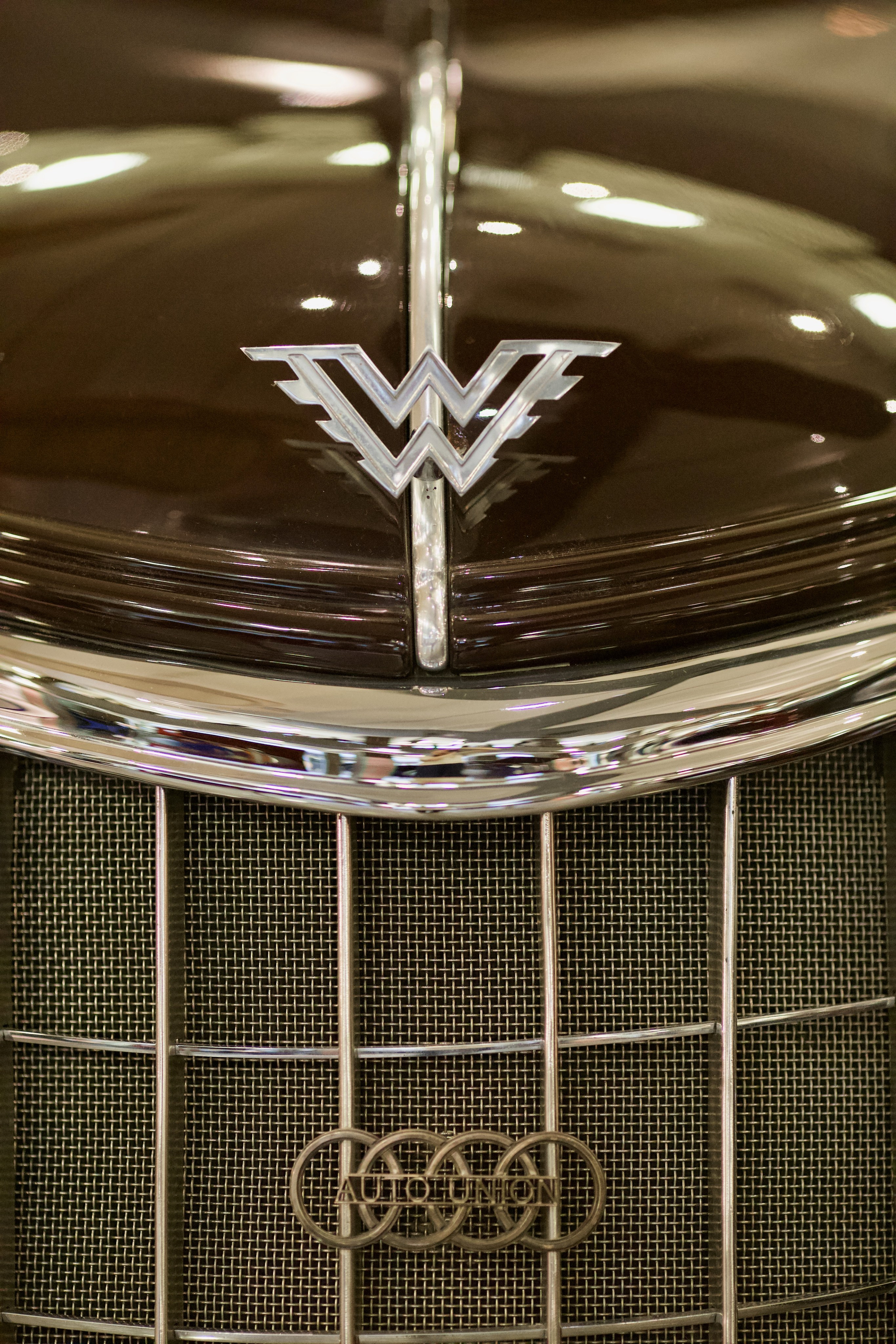 Музей Техники Вадима Задорожного. Школьные выпускные альбомы в Москве Марина Николаева