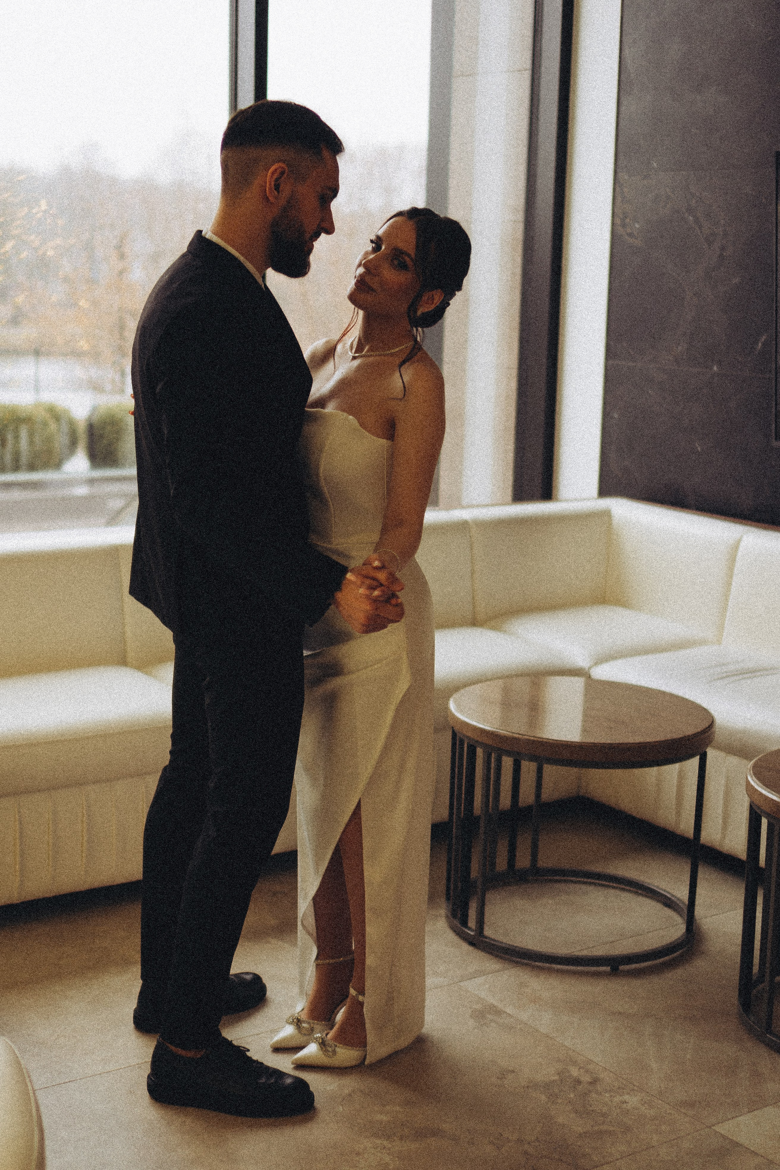 СВАДЕБНАЯ СЬЕМКА СБОРОВ ЖЕНИХА И НЕВЕСТЫ В ОТЕЛЕ И ТАКЖЕ ФОТОСЕССИИЯ В ОТЕЛЕЕ МЕГАПОЛИС БРЯНСК. Профессиональный фотограф, Санкт-Петербург — Виктория Богомолова