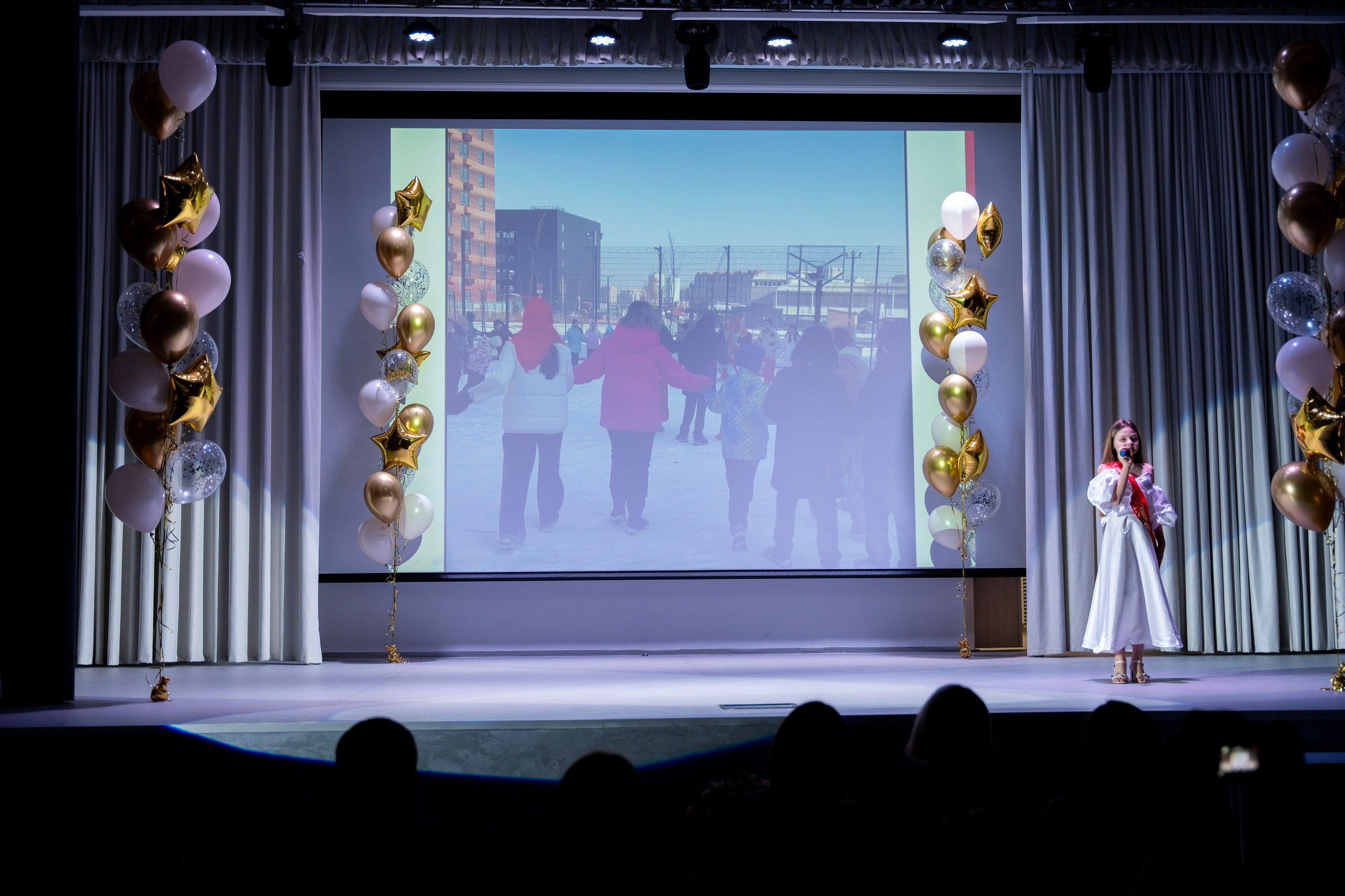 Выпускные 4 классы. Фотограф Юлия Попова