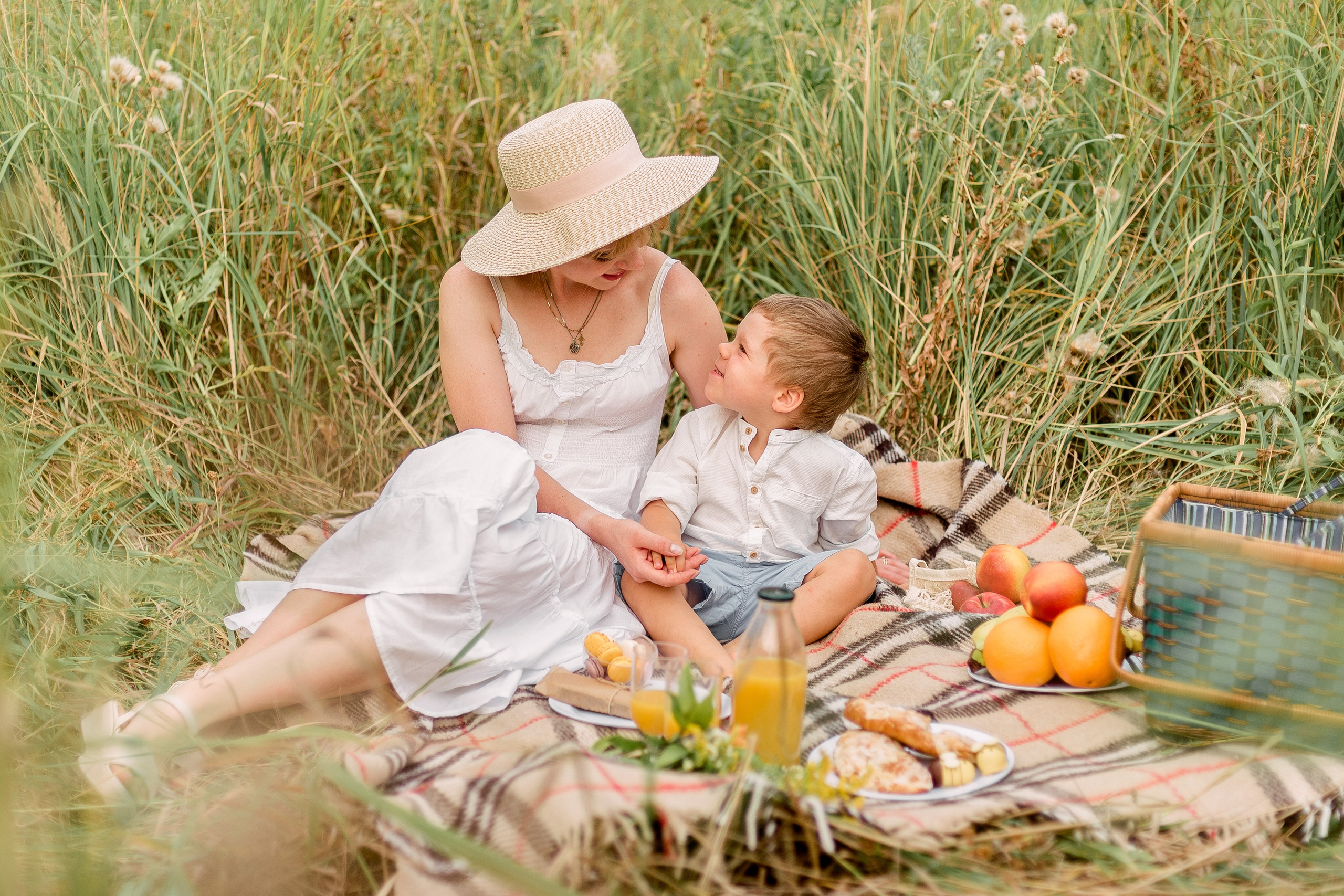 В поле. Фотограф Юлия Попова