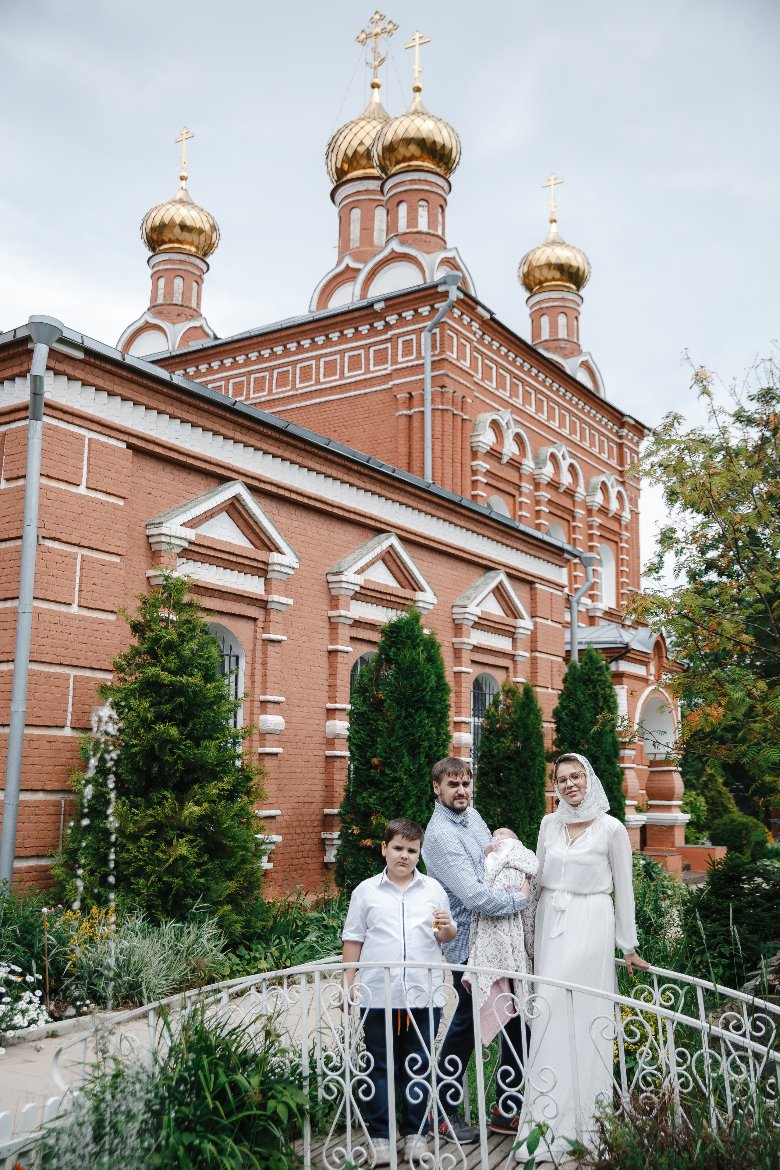 Крещение в храме Спаса Нерукотворного Образа в Б.Свинорье Г.Москвы. Фотограф на Крещение Москва
