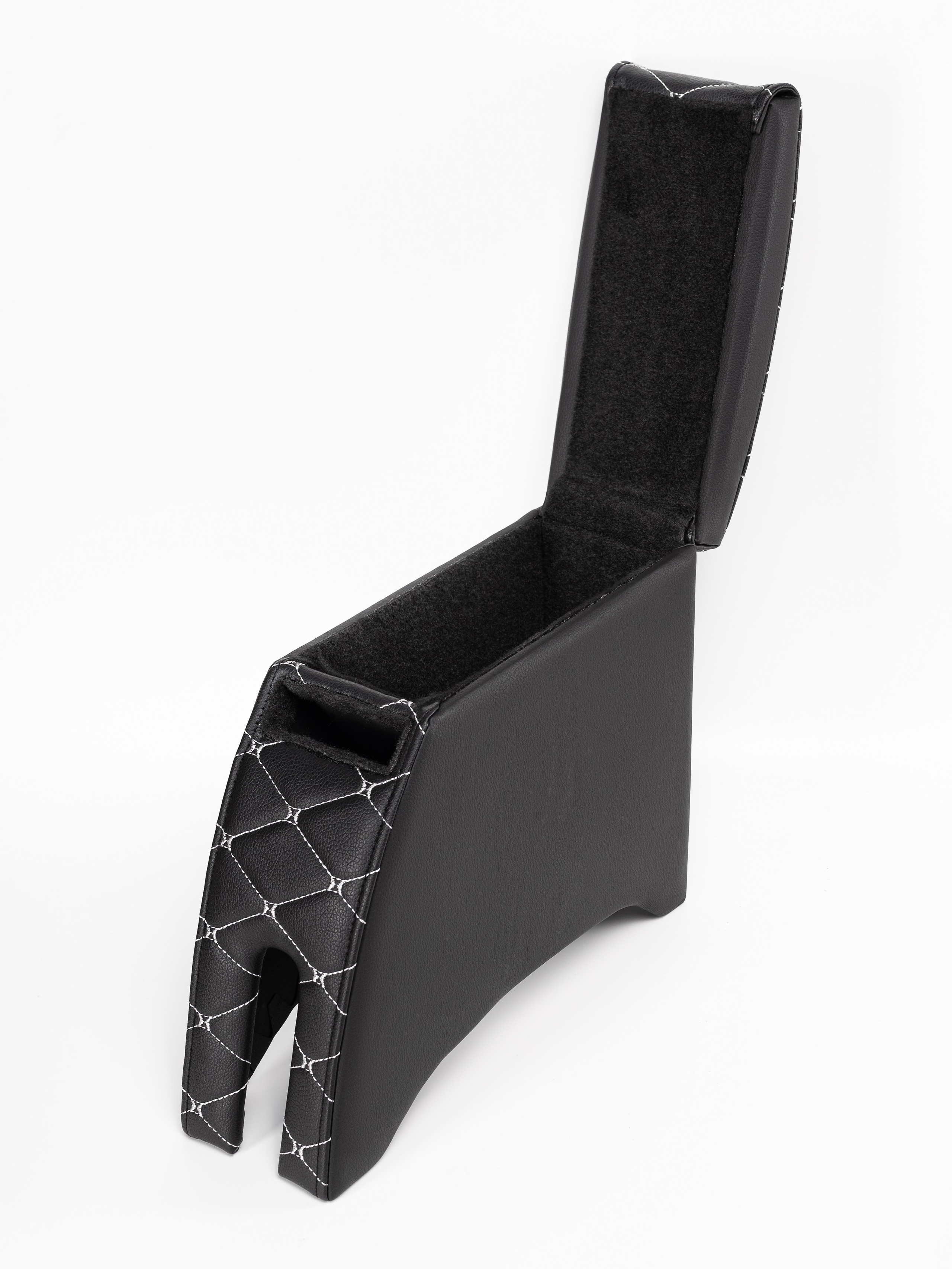 Автоподлокотники предметка стёганые серия 3. Предметный фотограф, фото для маркетплейсов Пятигорск, КМВ