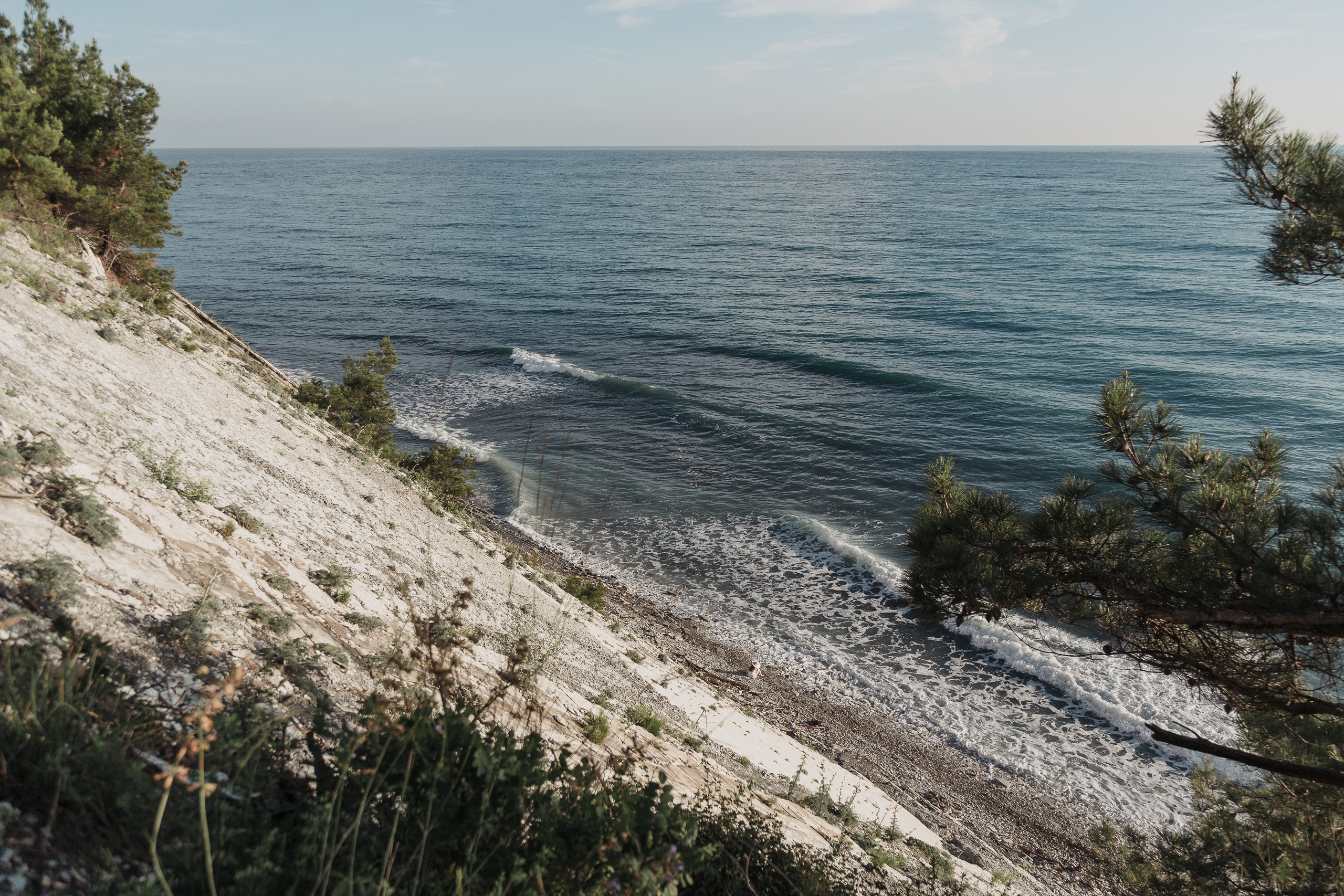 Ира / личный пляж под солнцем июля