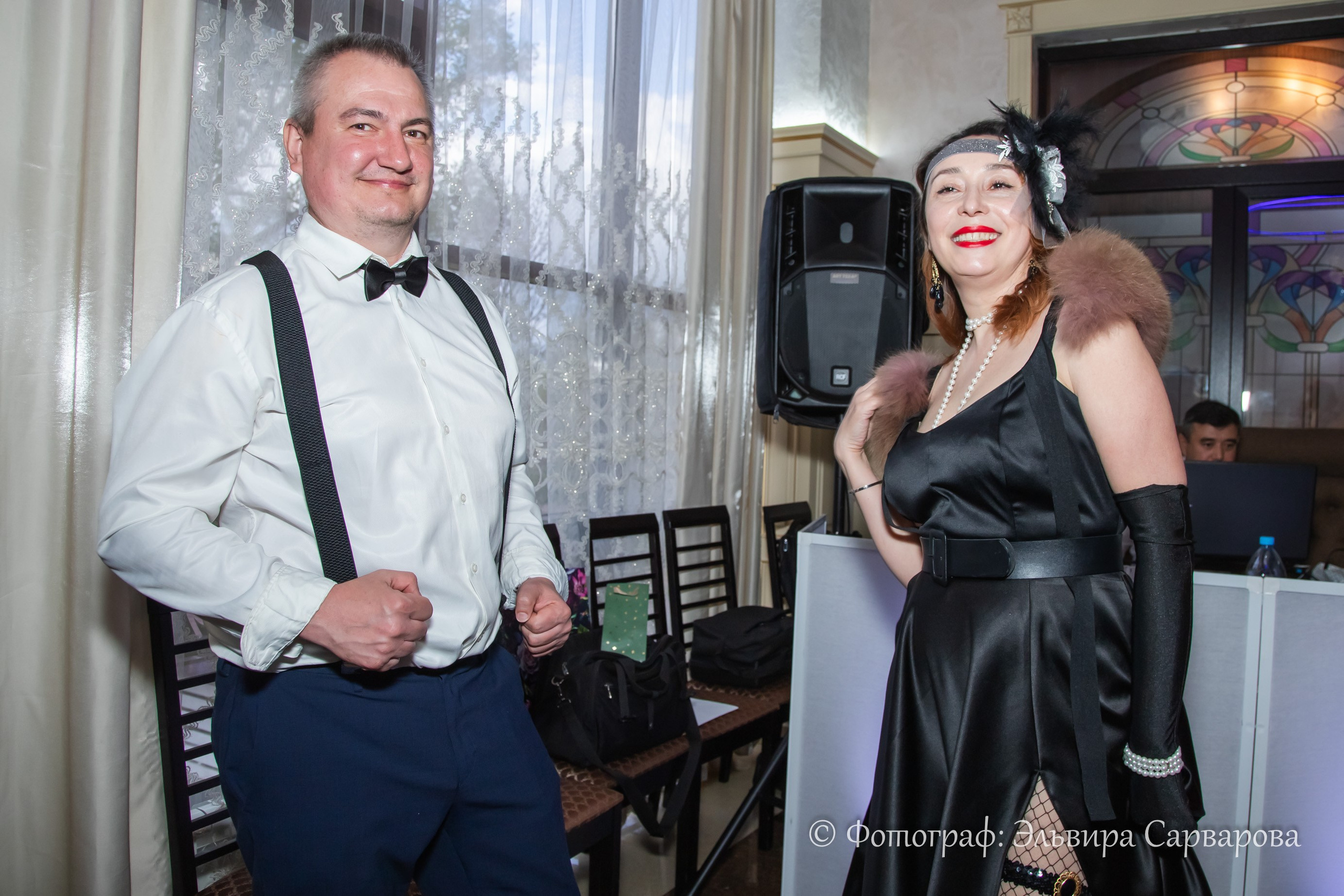 Гангстерская вечеринка в стиле 1920-х. Репортажный Фотограф