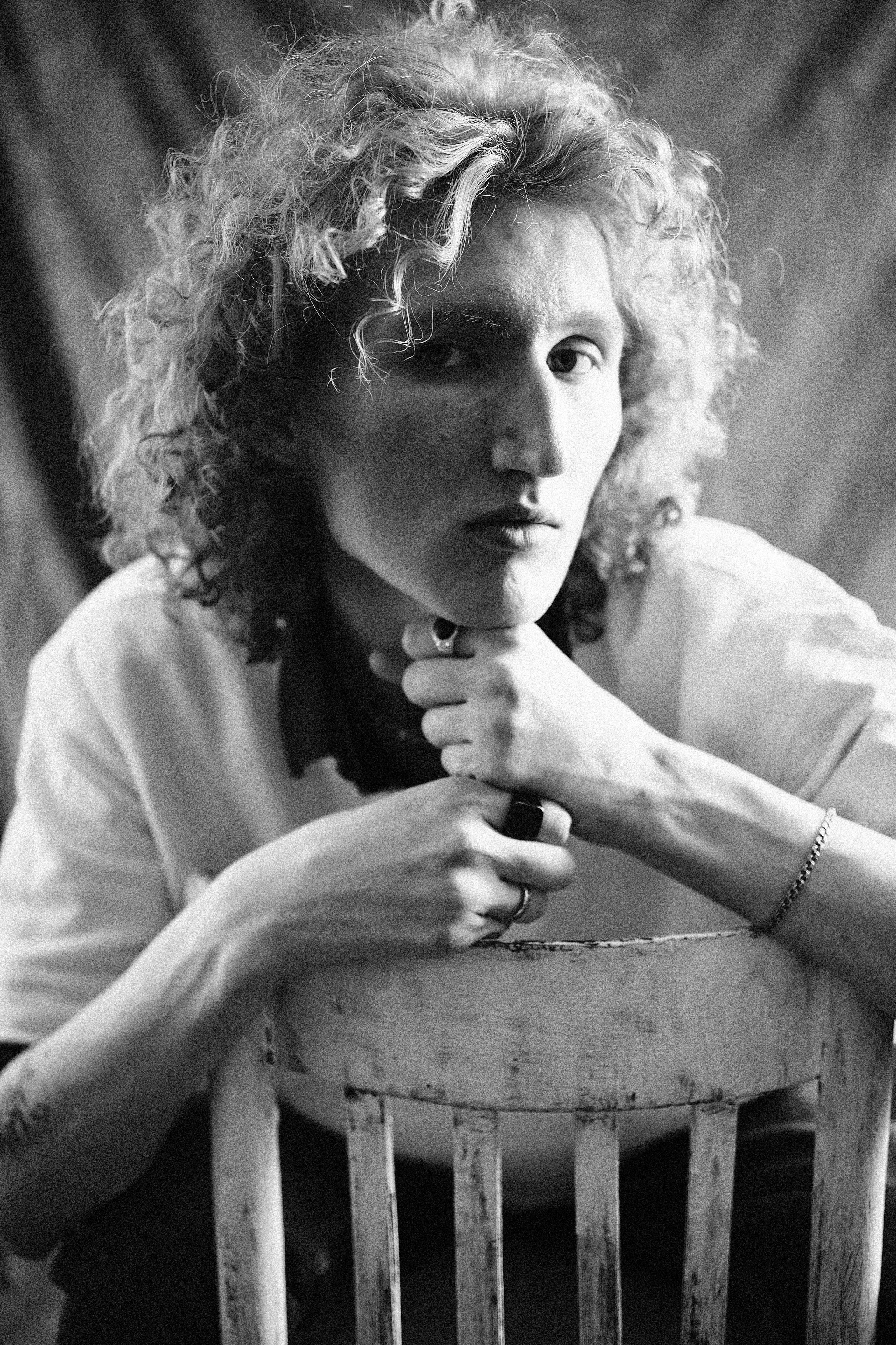 Фотограф Михаил Гуляев. Фотосессия в Новосибирске. Фотосессия в студии Новосибирск. Мужские фотографии.