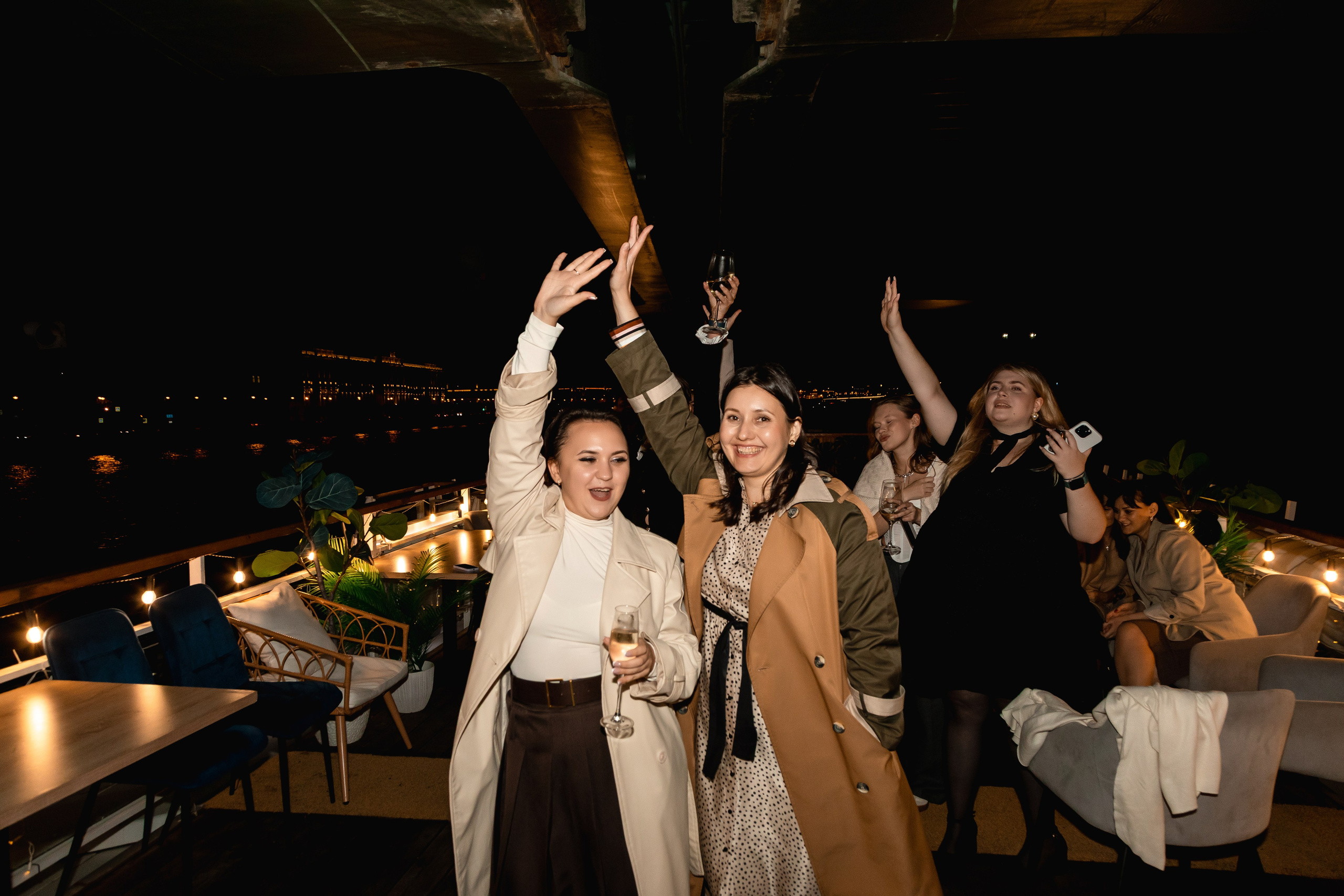 На воде. Главная