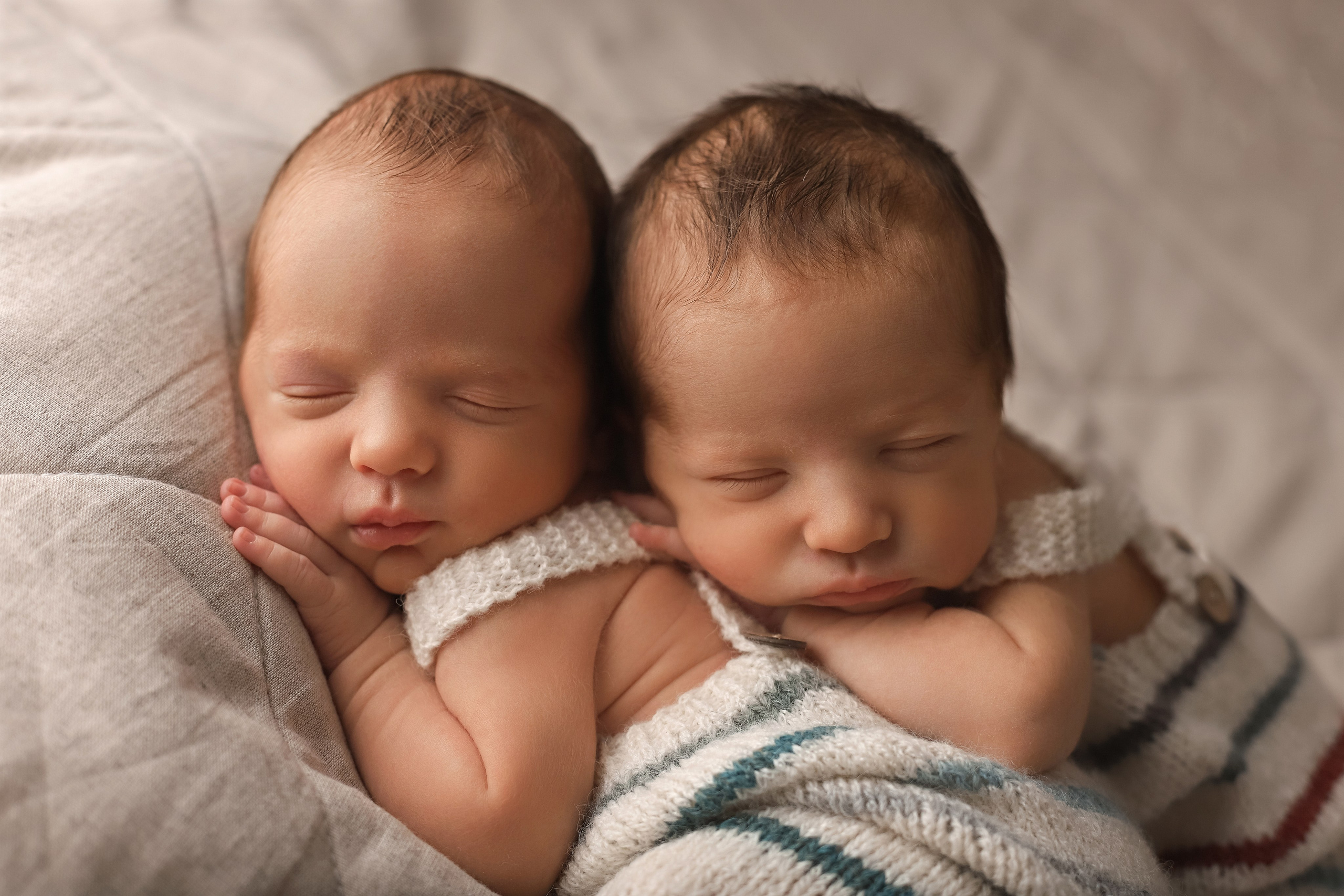 Двойни/близнецы. Детский фотограф в Москве и Московской области