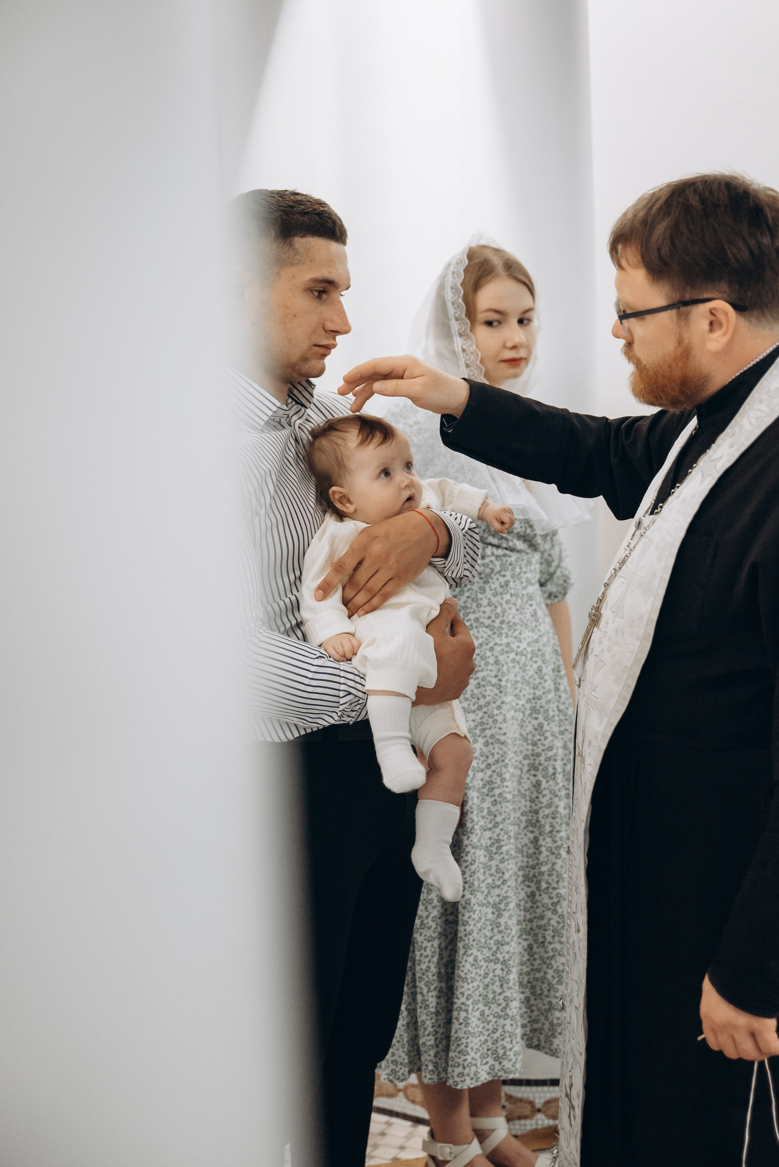 Крещение Варюши (Храм Святой Живоначальной Троицы). Семейный фотограф в Минске Дарья Дреко