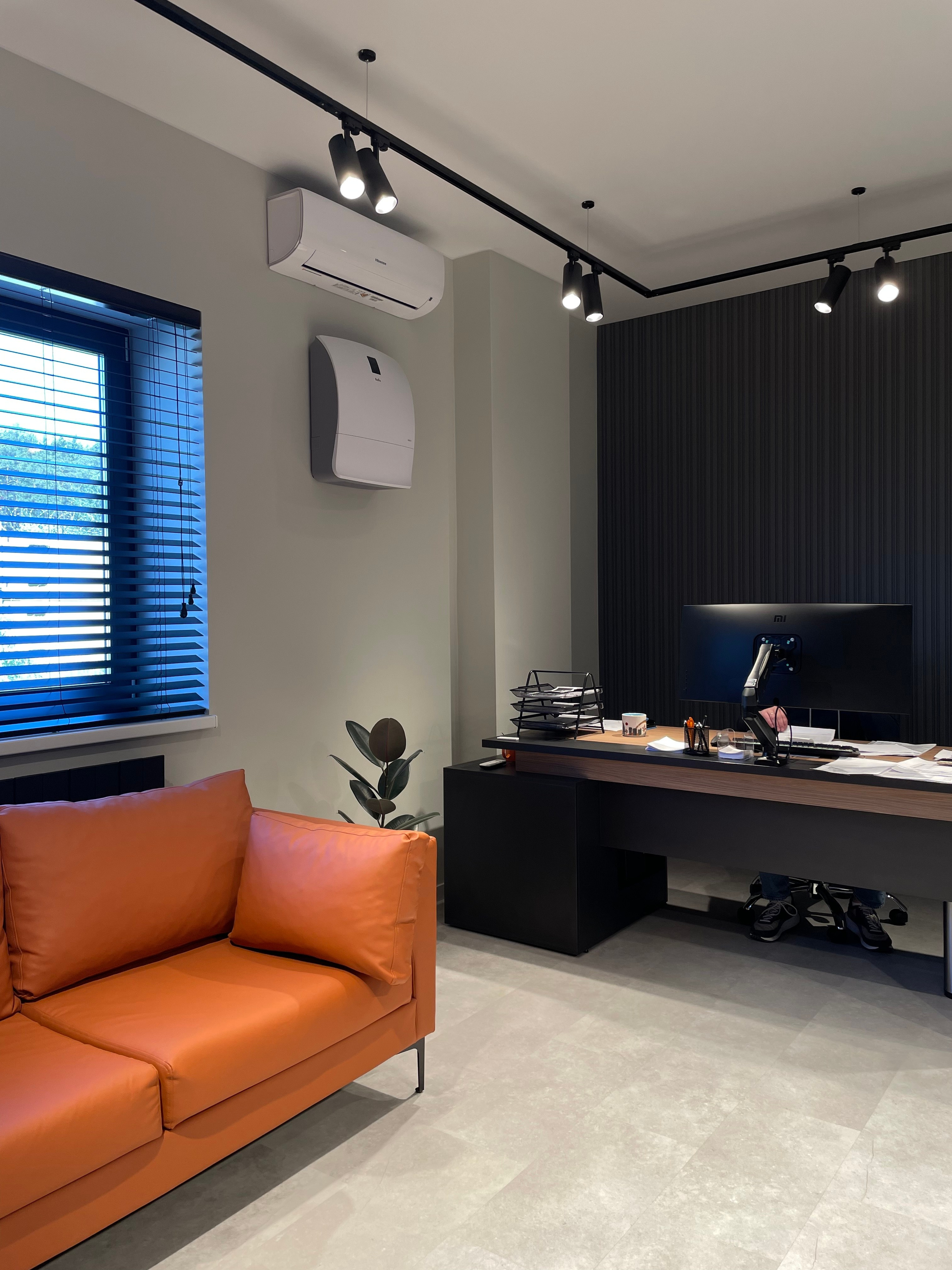 Офис производства FILLINI. Мебель на заказ