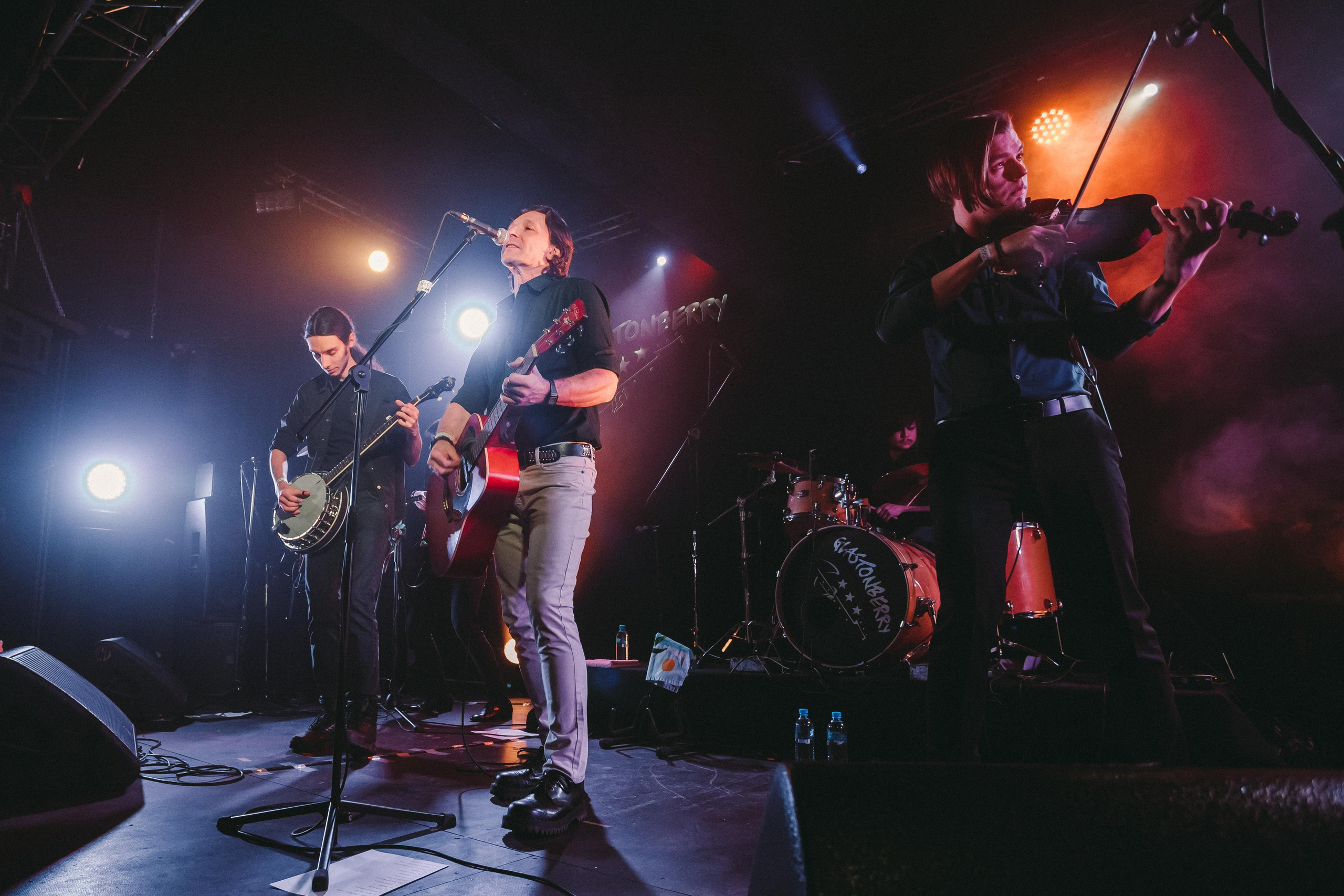 Группа "Приятели Покойного",  клуб Glastonberry, г. Москва