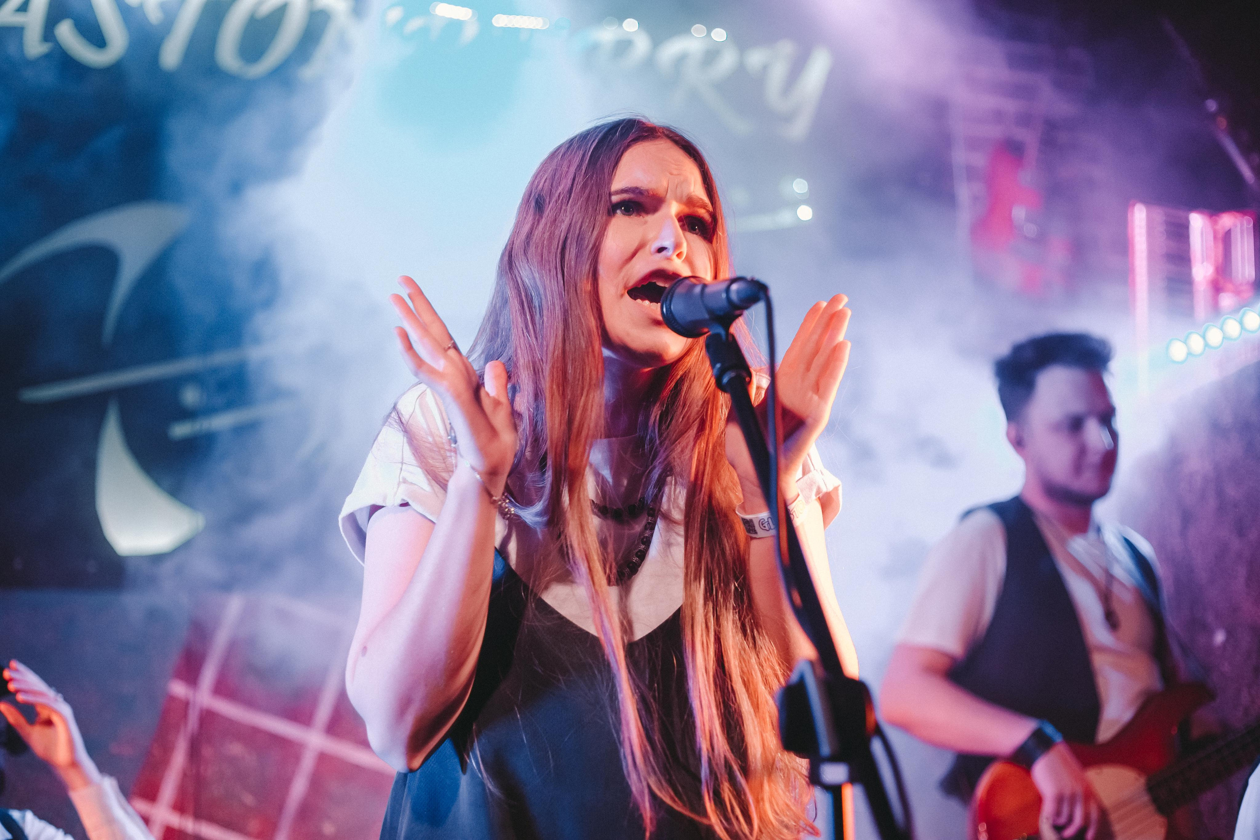 Группа Обними Кита, клуб Glastonberry, г. Москва, 31.01.21