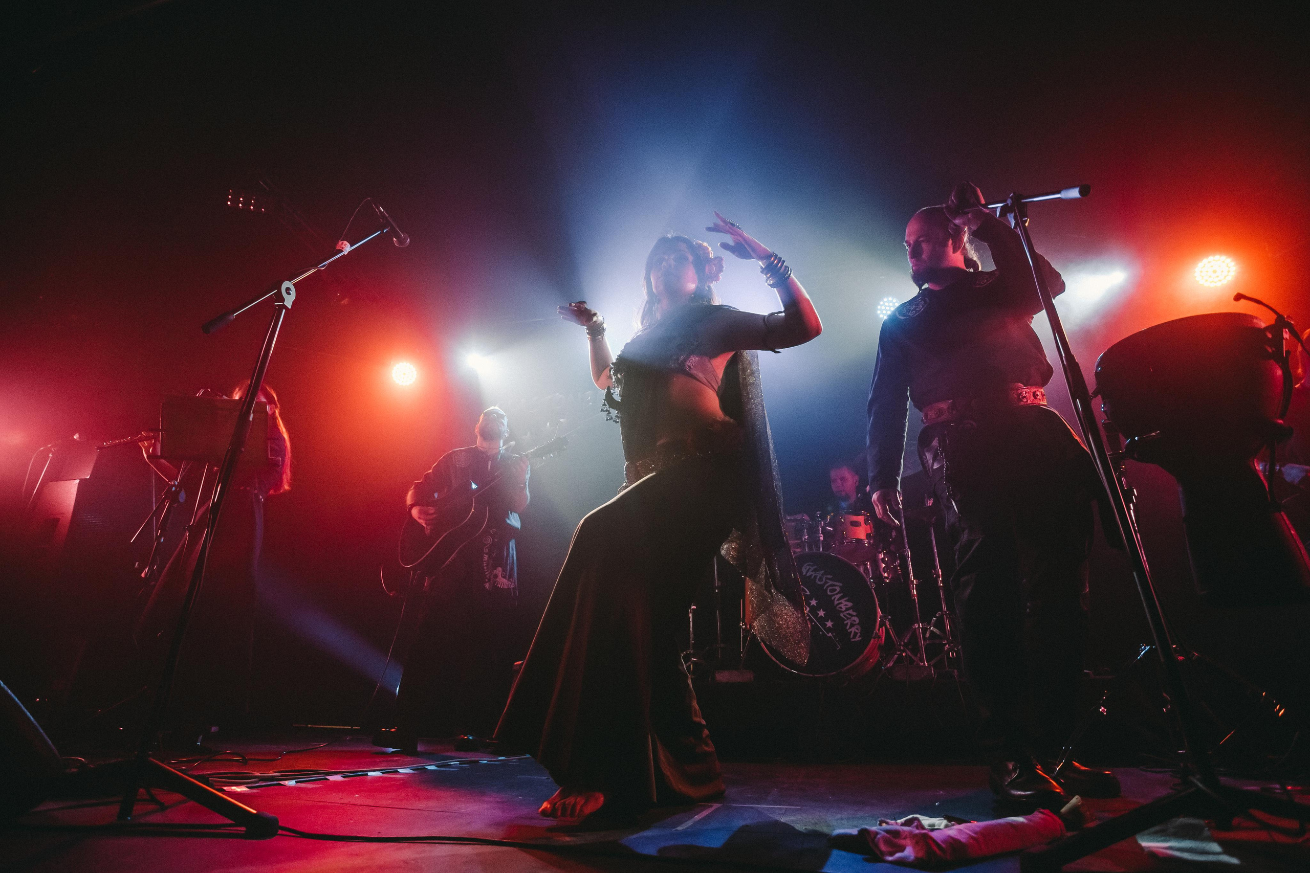 Группа Корни Озер, клуб Glastonberry, г. Москва, 30.01.21