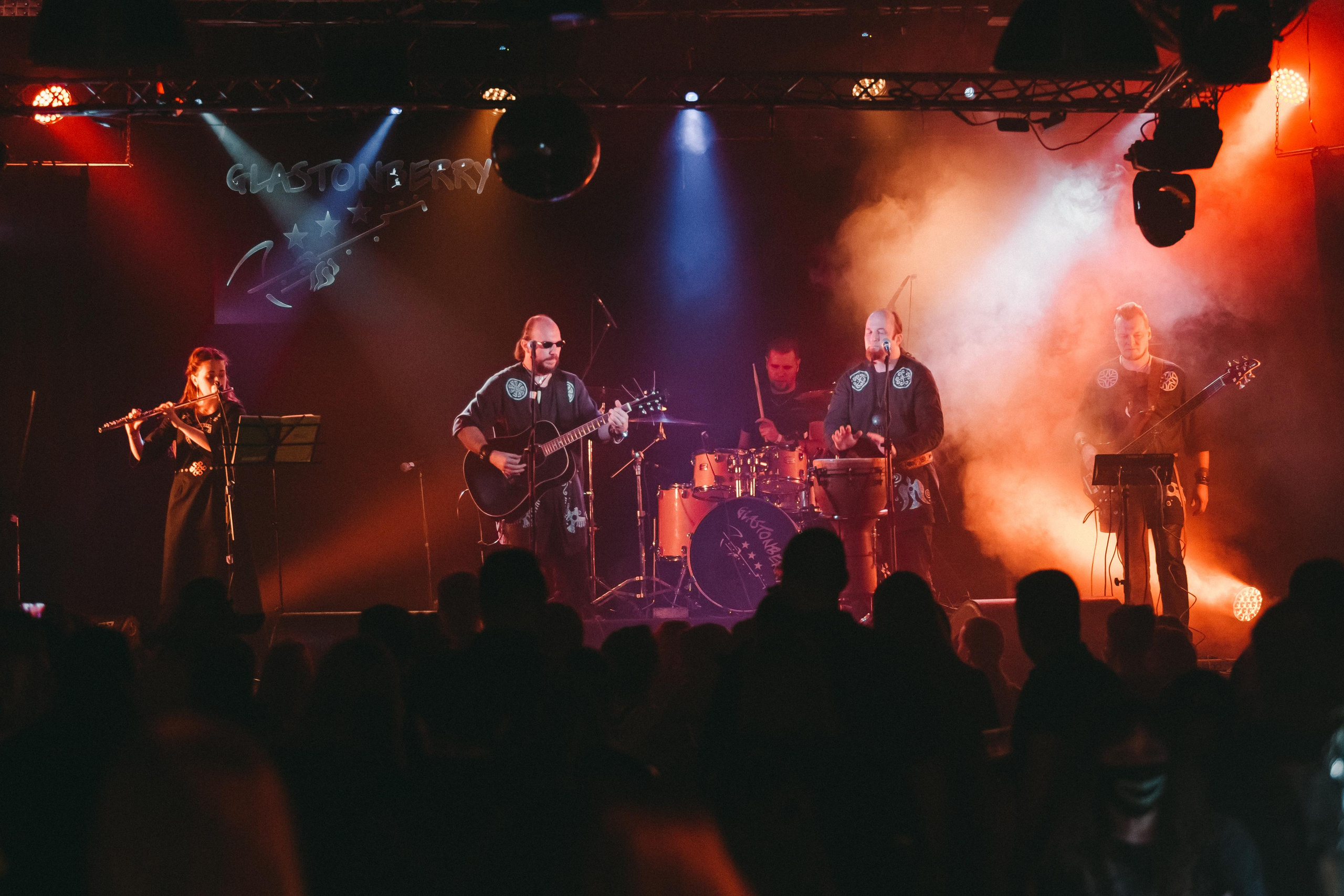 Группа Корни Озер, клуб Glastonberry, г. Москва, 30.01.21