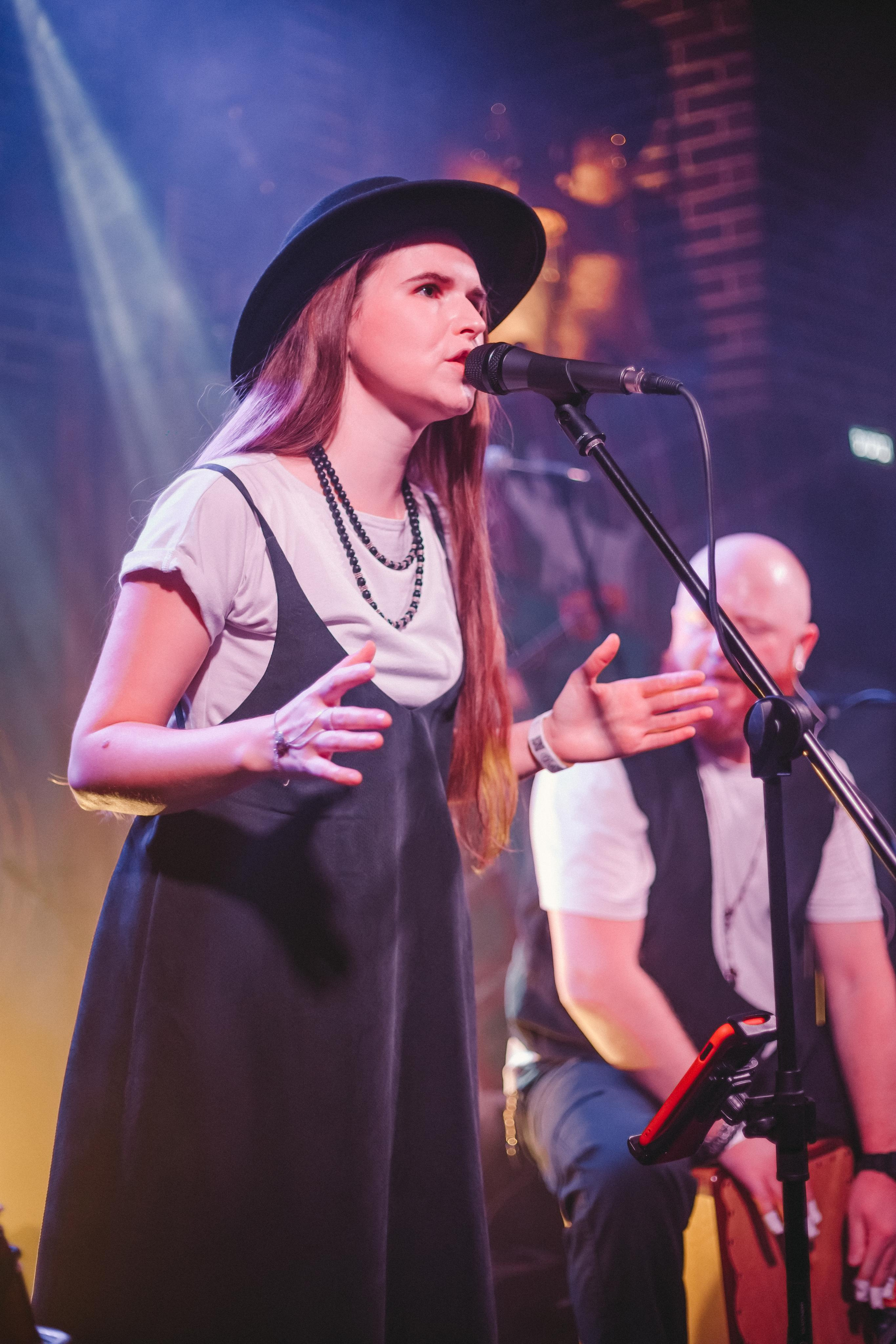 Группа Обними Кита, клуб Glastonberry, г. Москва, 31.01.21