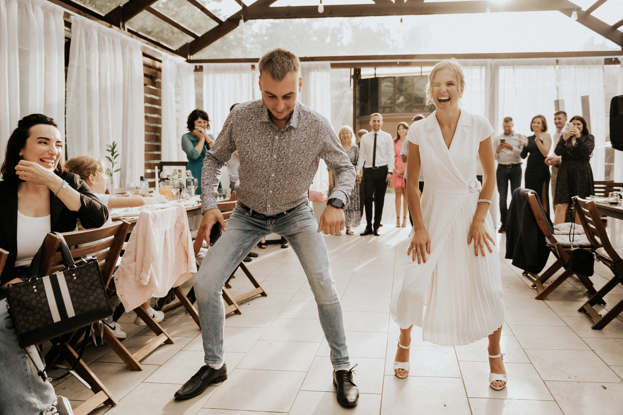 Свадебные фотографии. Фотограф в Барнауле Дарья Бутурлакина. Люби.Цени.Касайся