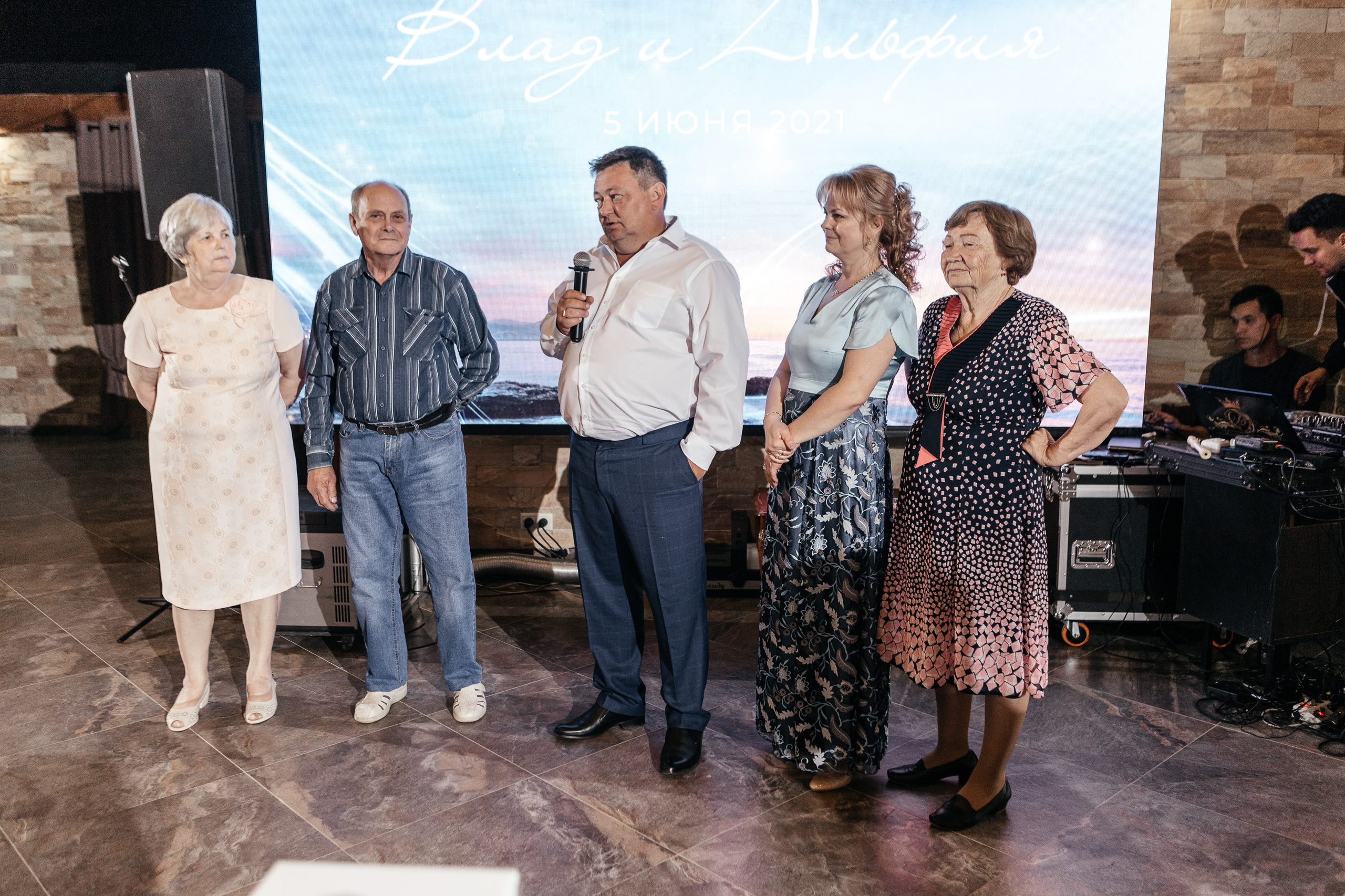 Свадебный фотограф Уфа — Руслан ГабдлисламовЖивые эмоции, красивые кадры, воспоминания на всю жизнь.Работаю по всей Республике Башкортоста. Свадебный фотограф Уфа Руслан Габдлисламов