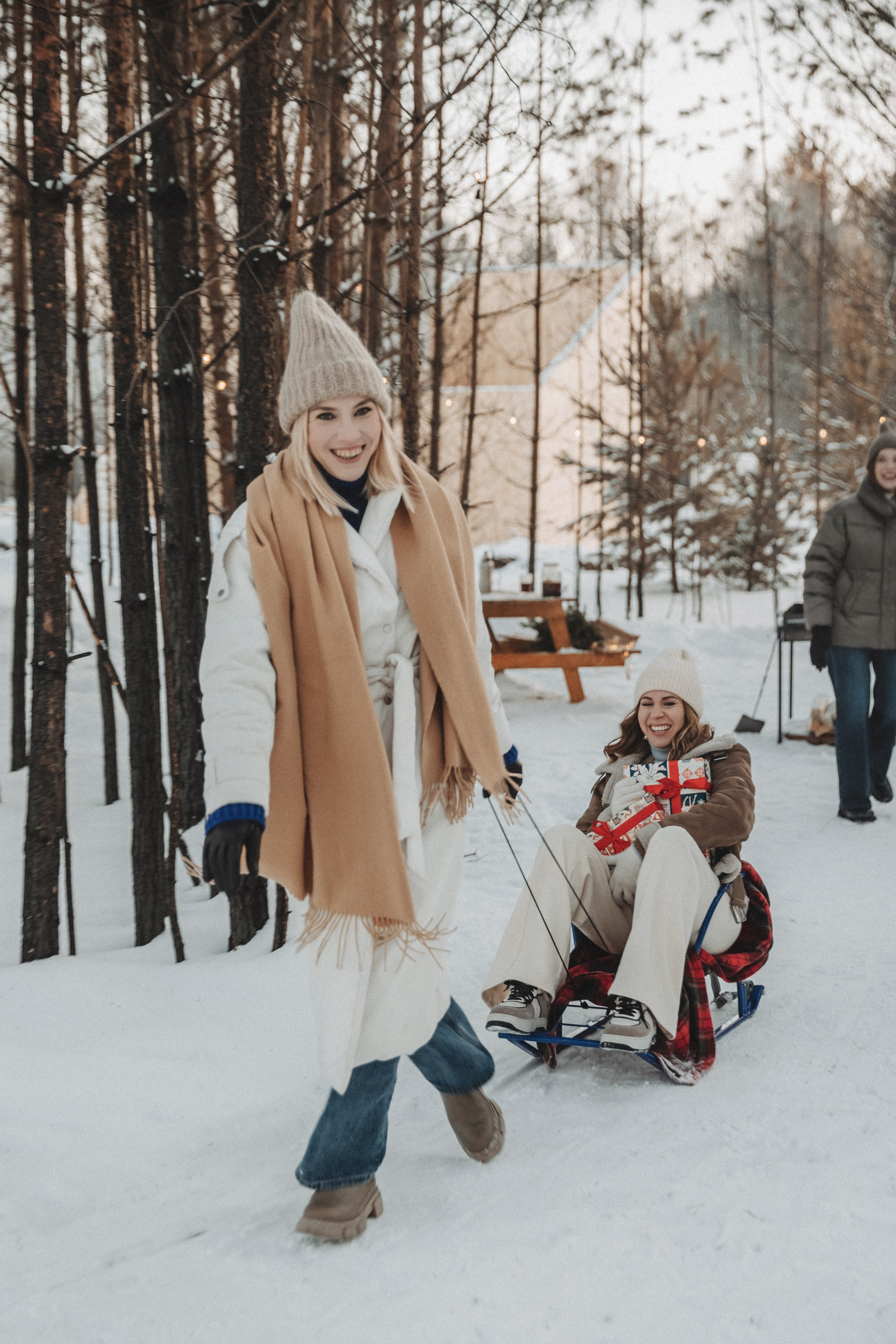 КСЮША, ОЛЯ И КАТЯ ` 22. Maria Startseva Photo