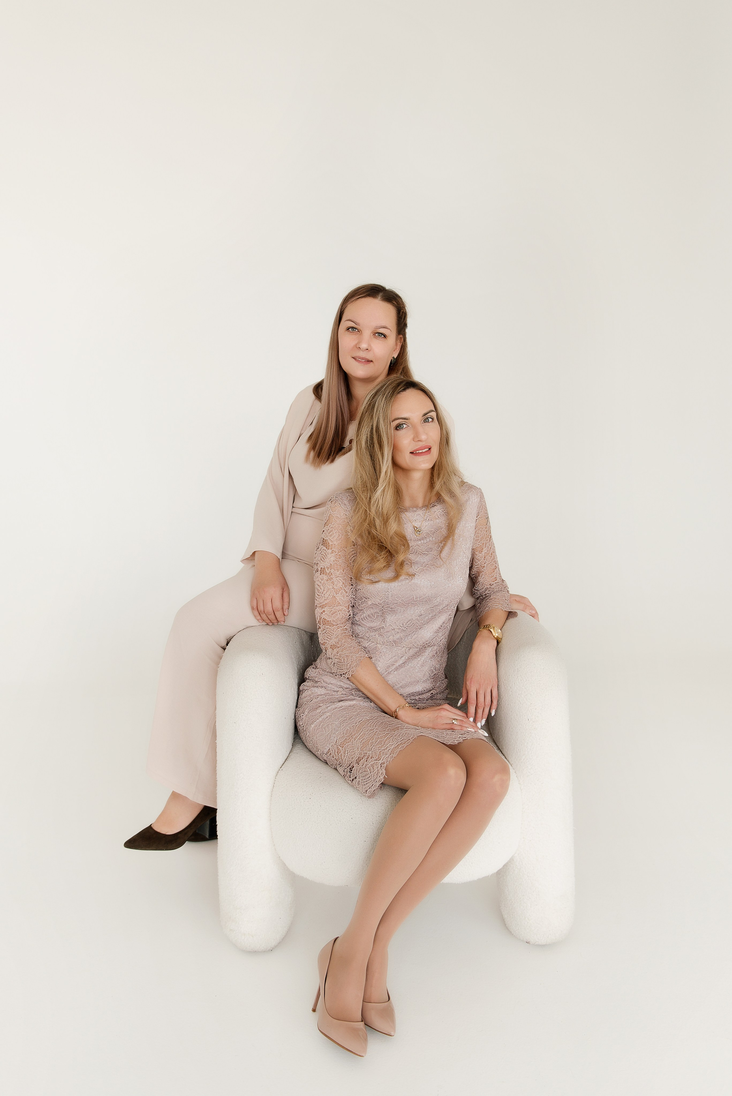 Семейная съёмка большой семьи в Москве. Детский фотограф в Долгопрудном и Москве