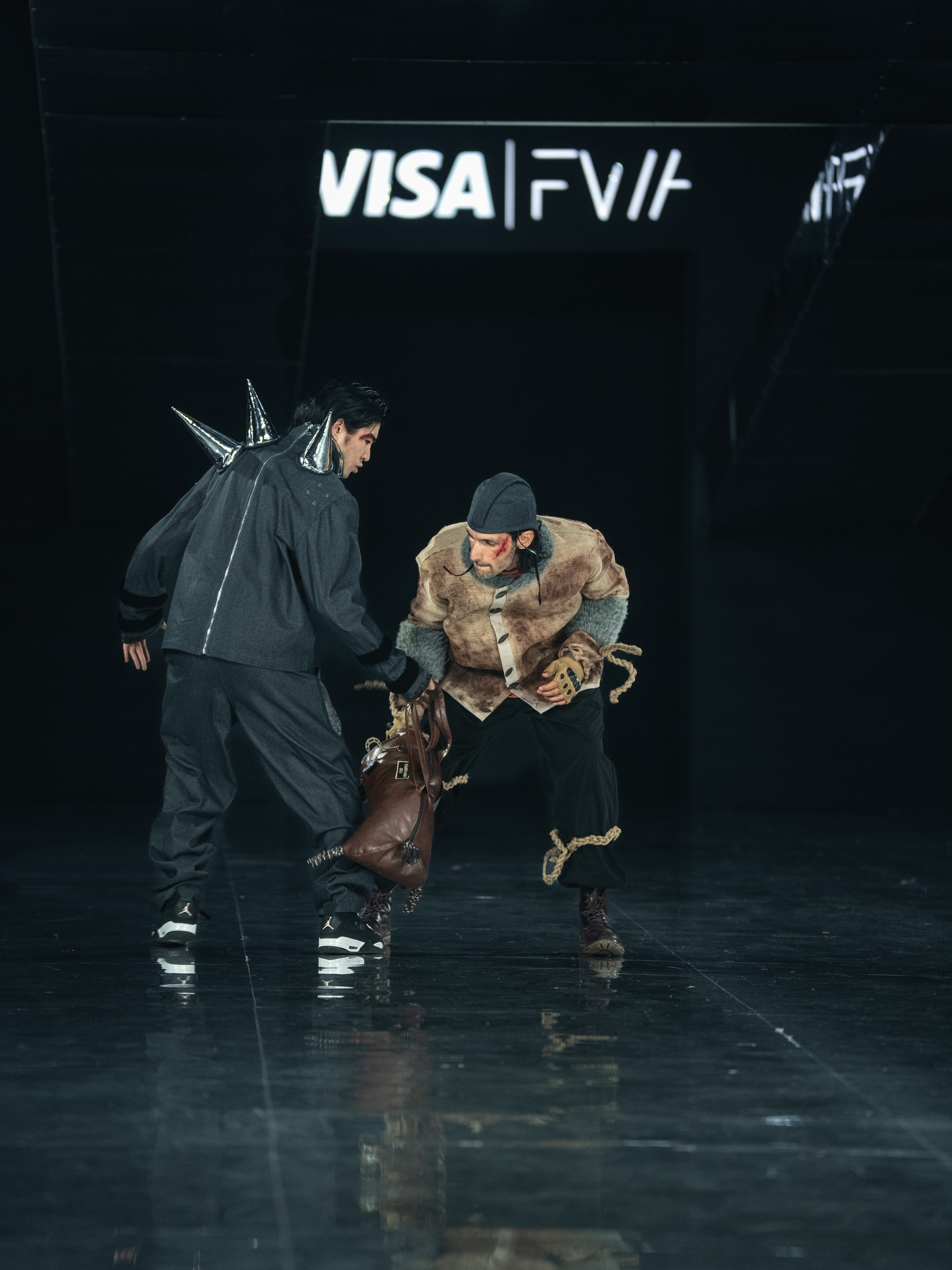 Visa Fashion Week Almaty Pre-Fall 2026 GAZHAIYIP. Сайт Алматинского НЮ АРТ, будуар и фэшн фотографа Дениса Карпенко