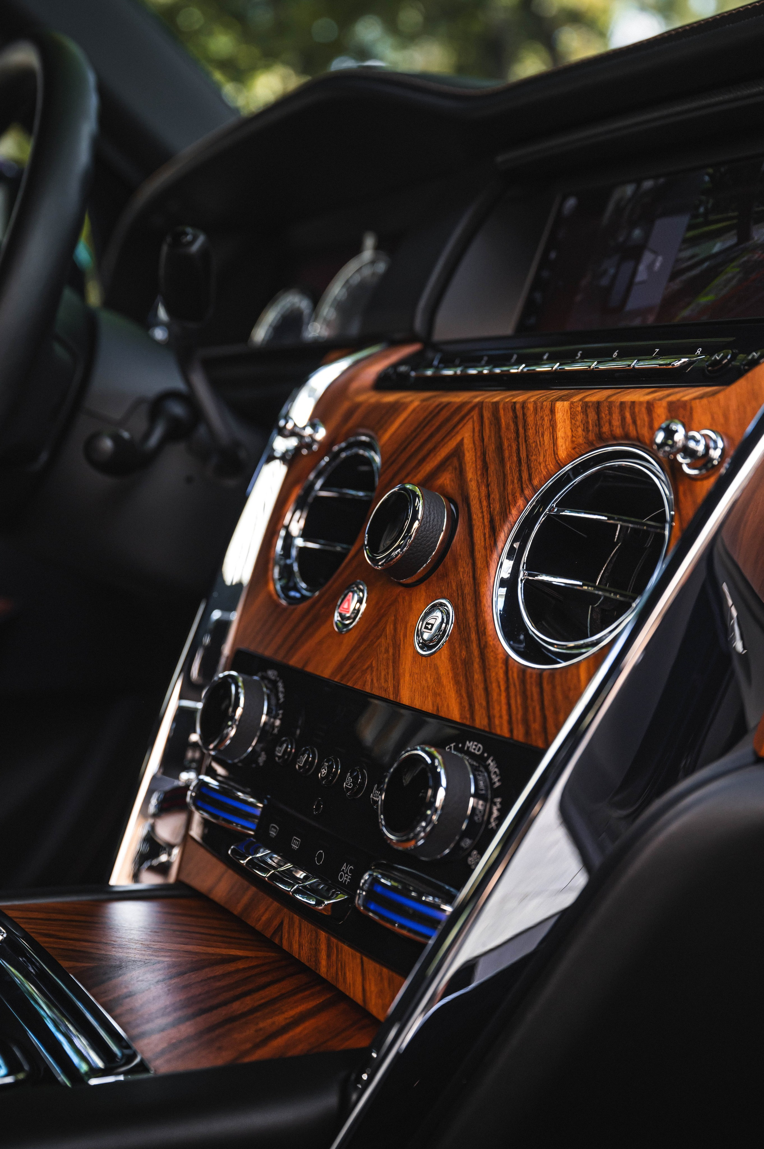 Rolls-Royce Cullinan. Автомобильный фотограф в Москве — Сидоров Дмитрий