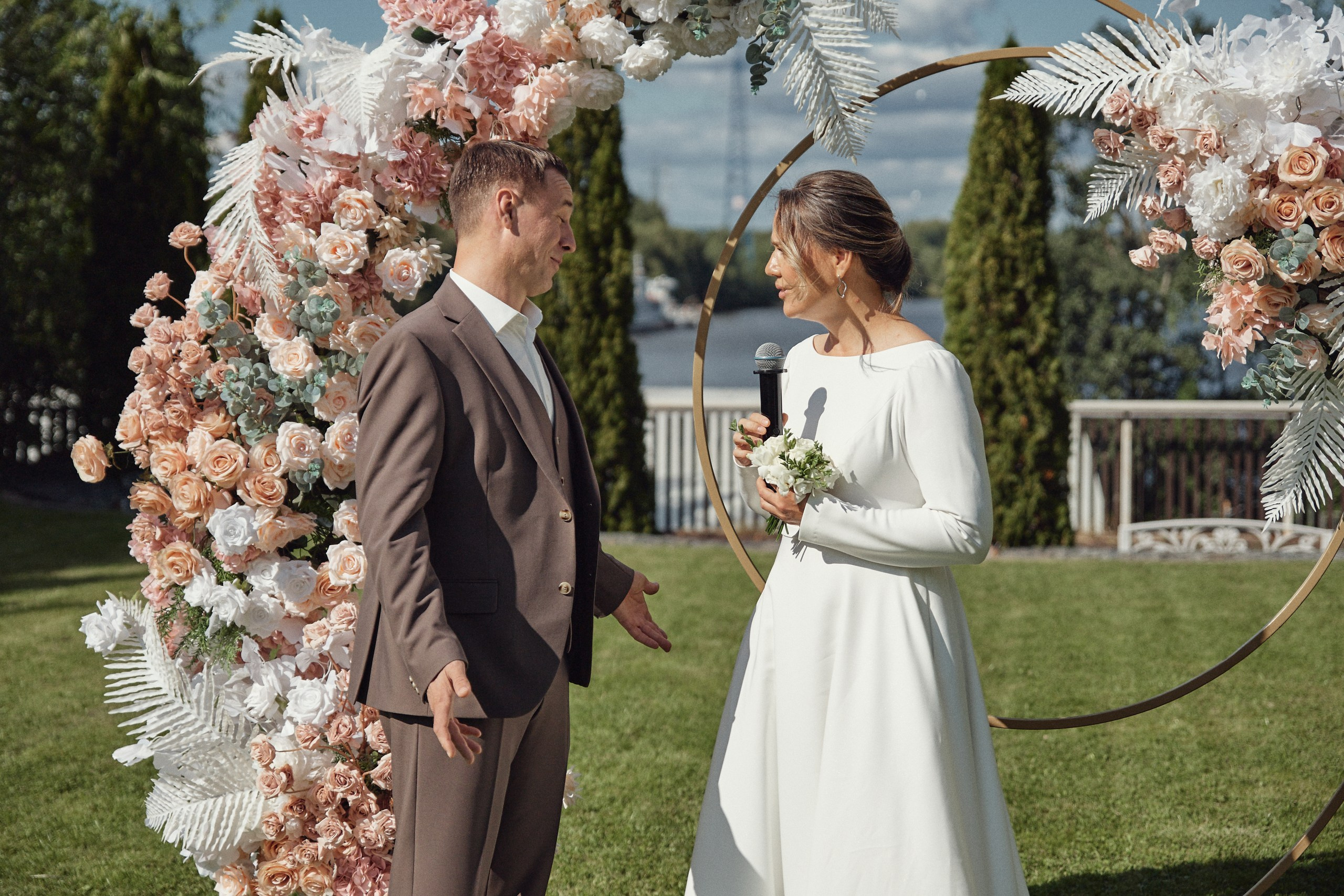 Счастье здесь. Свадебный фотограф Антон Артюшин. Работаю в Нижнем Новгороде и Москве