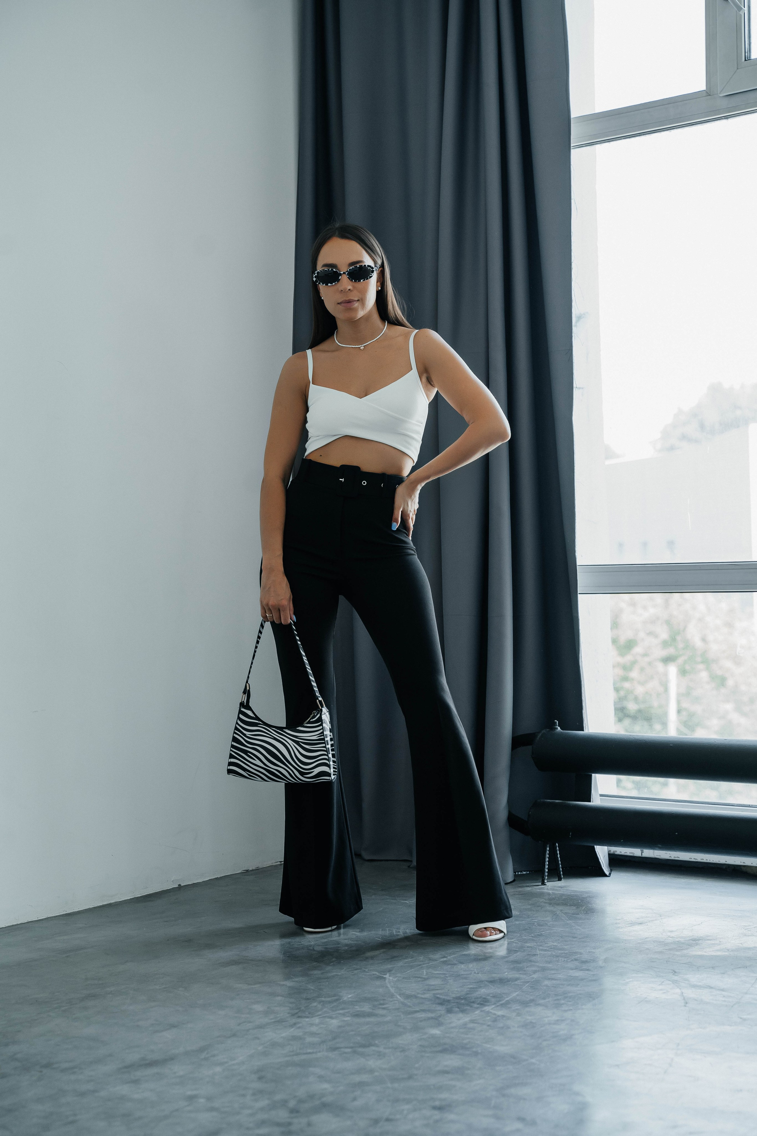 Съемки в интерьере студий. Виктория Алпеева — фотограф по любви