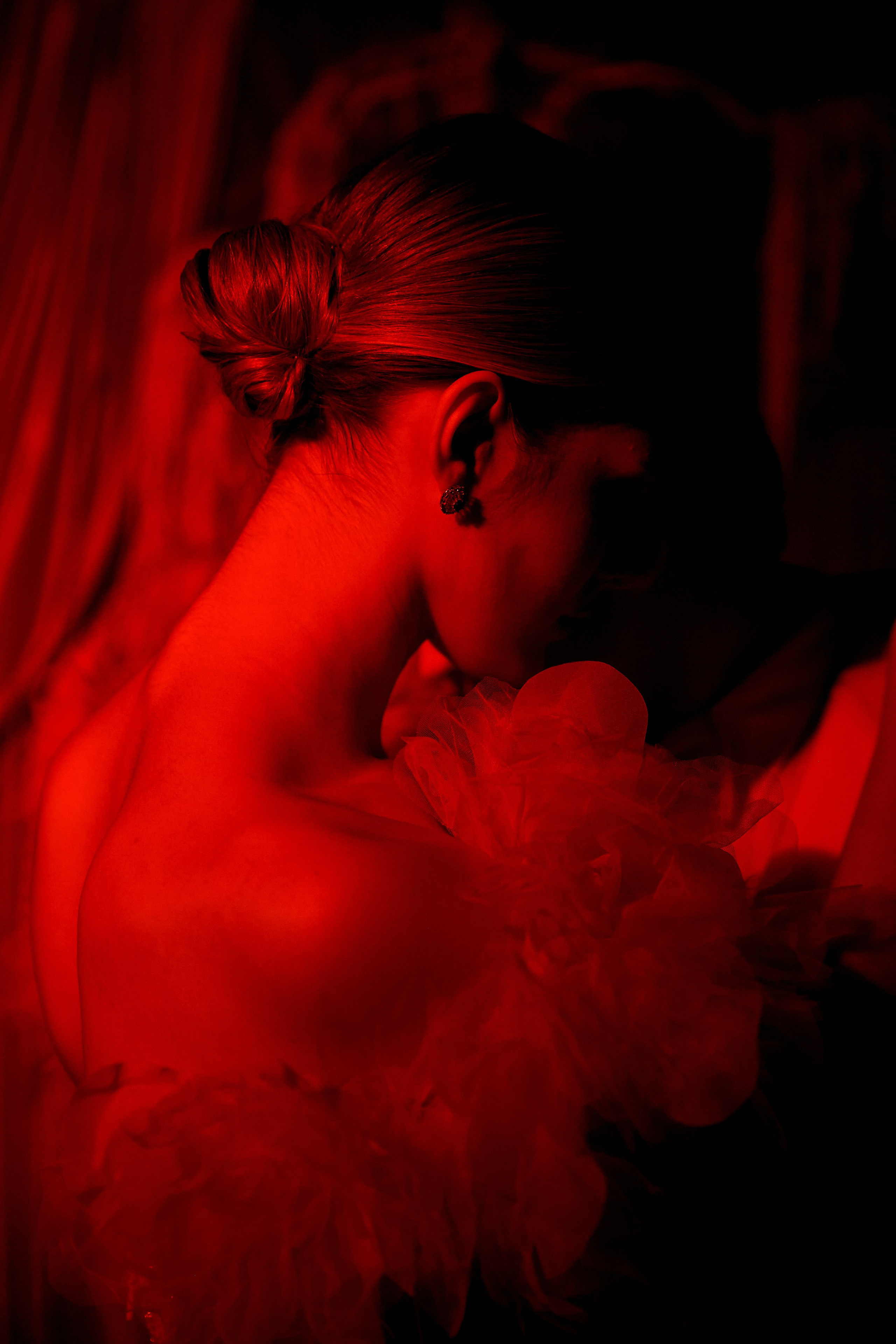 Red. Свадебный фотограф в Красноярске Владимир Ятмасов