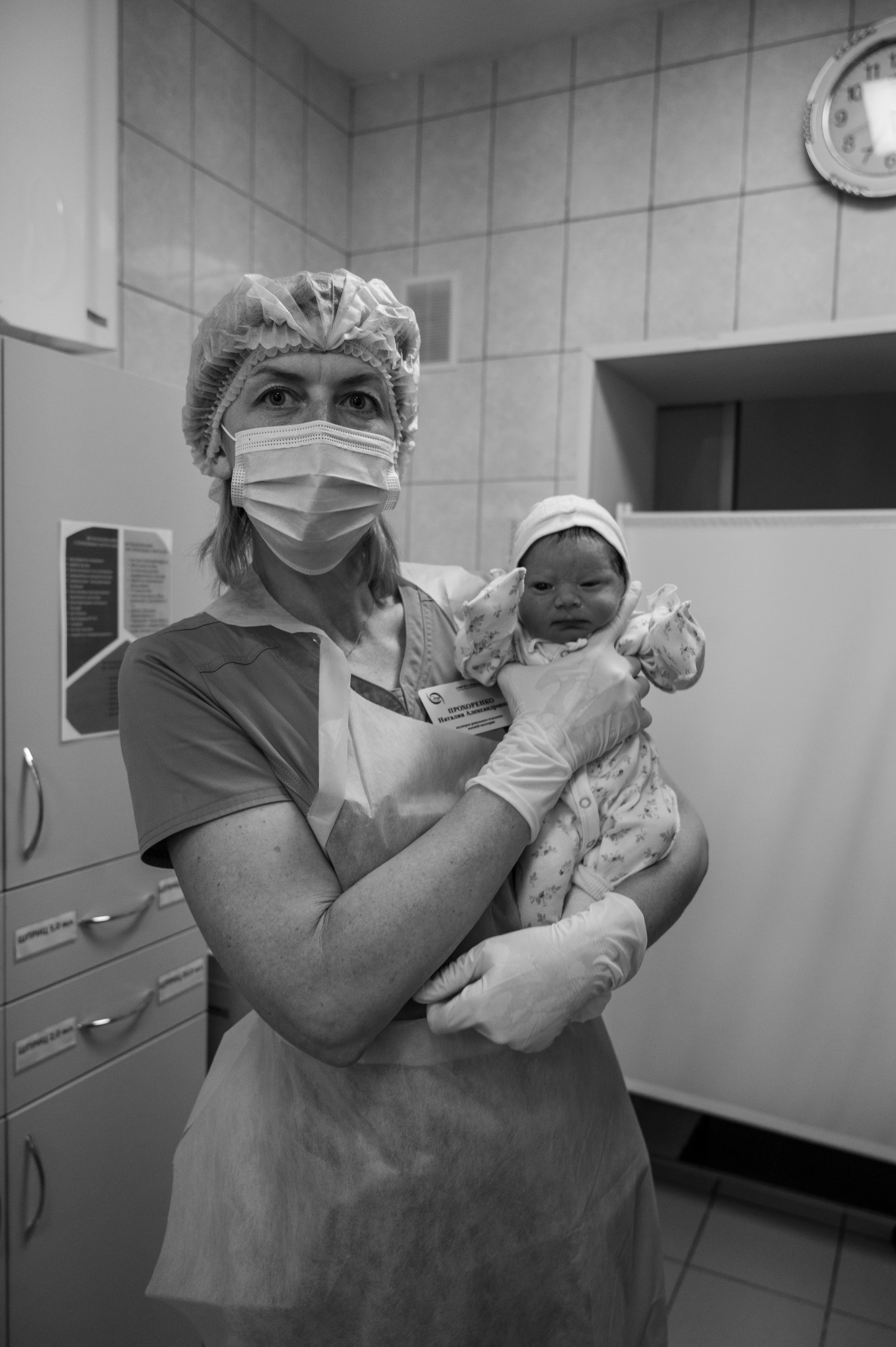 Злата родилась. Роддом № 17. Повидайка М.А. / Прохоренко Н.А. Фотограф на роды СПБ Юлия Герасимова