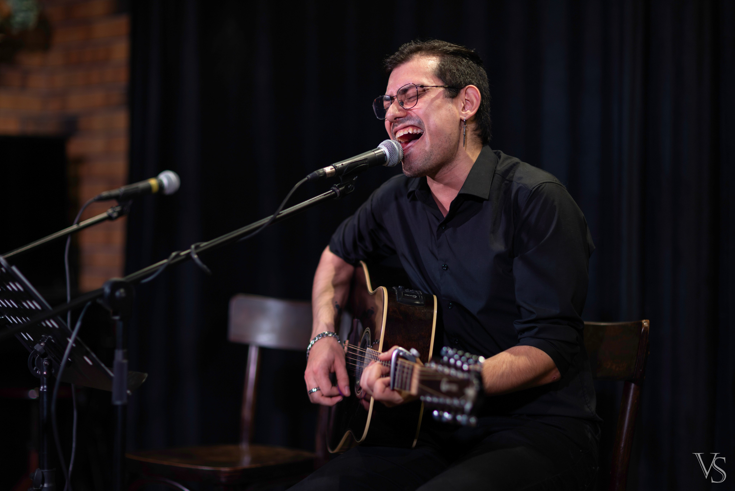 Квартирник Руслана Багирова. Фотограф Виктор Степанов