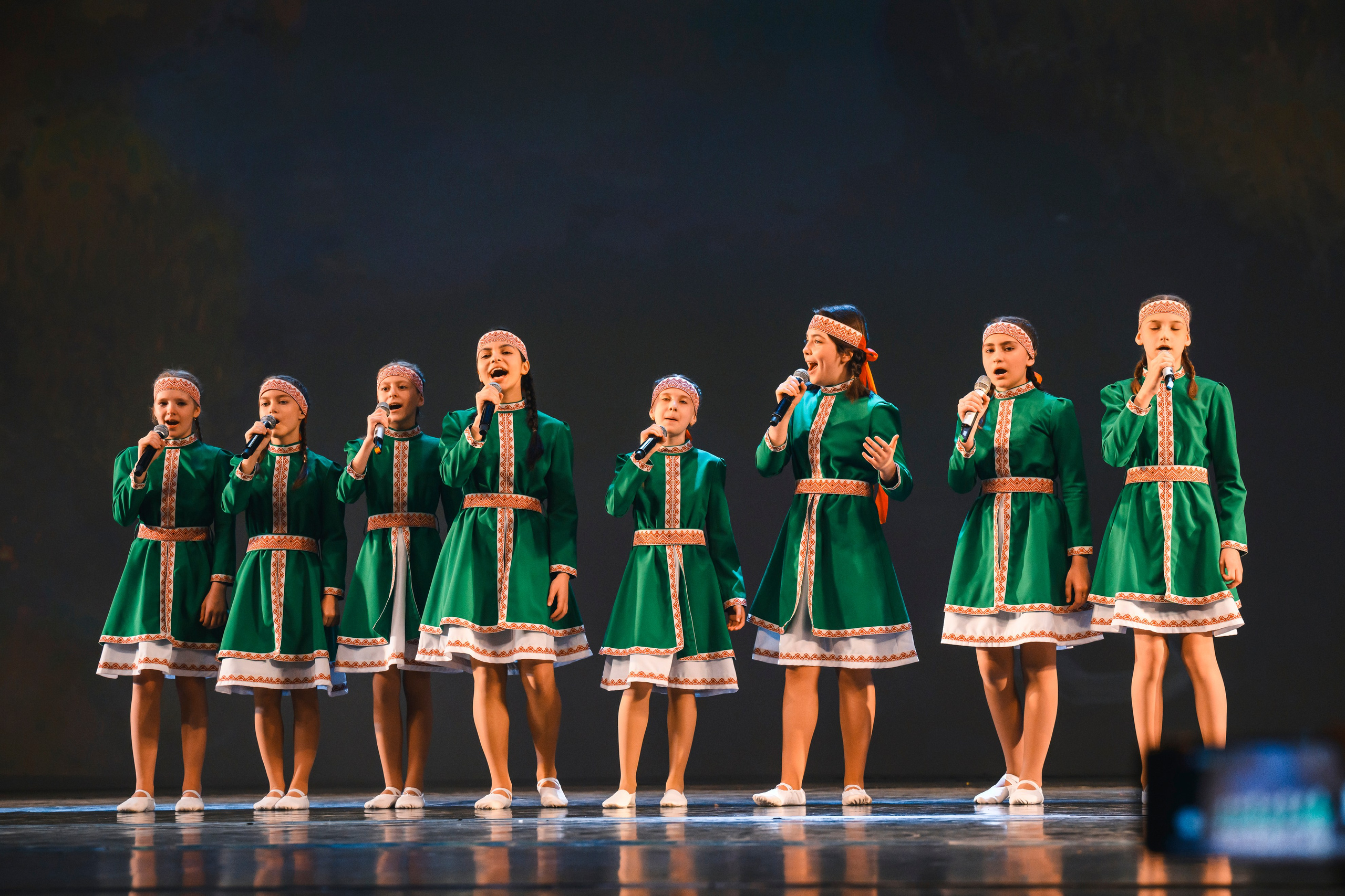 23 апреля, часть 1, БКЗ Октябрьский, г. Санкт-Петербург. Золотое яблочко