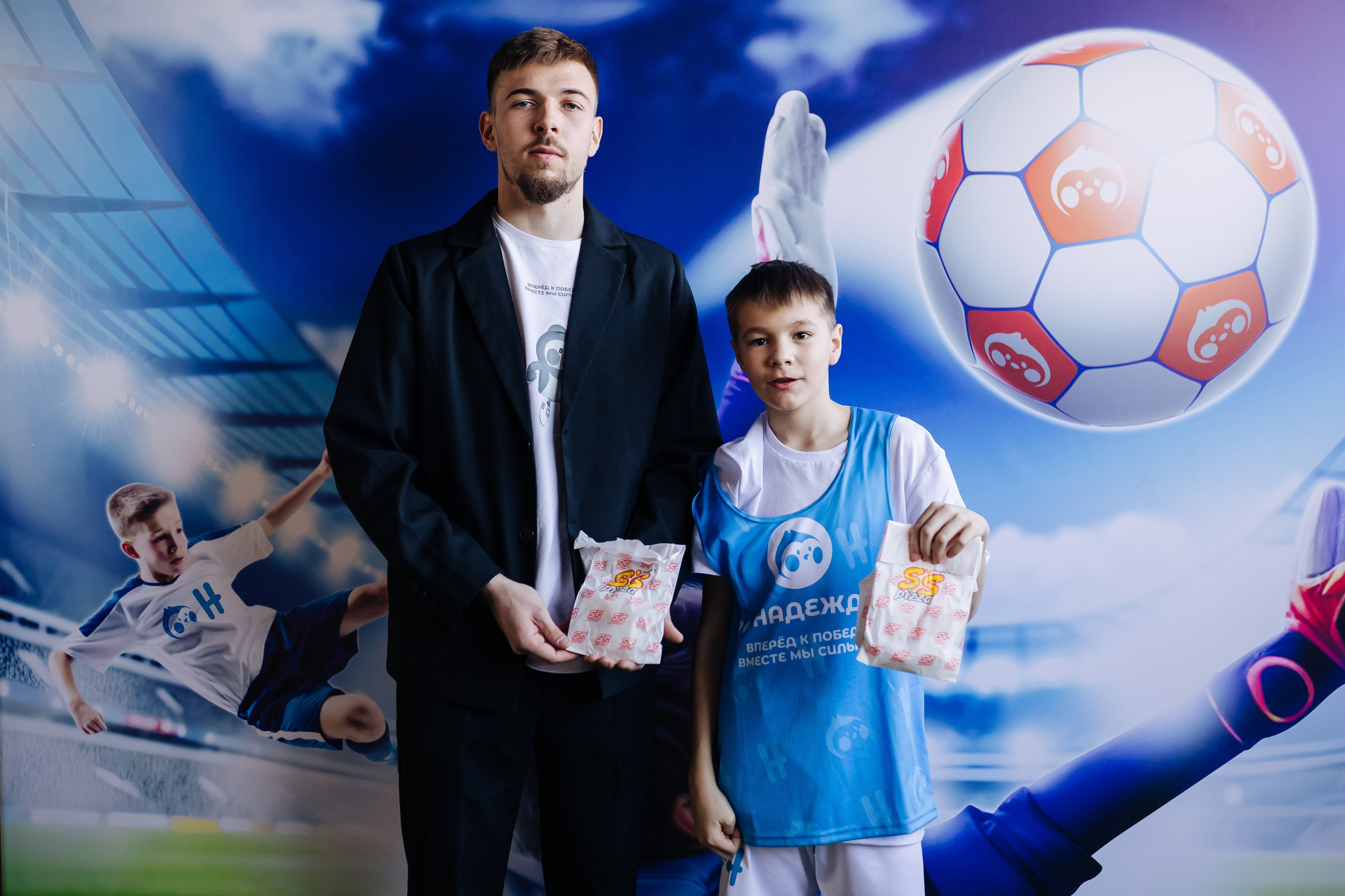 Турнир по футболу среди команд школ-интернатов Магнитогорска «Надеждик CUP» // 08.12.2024. Денис Прохоров Фотограф в г. Магнитогорск