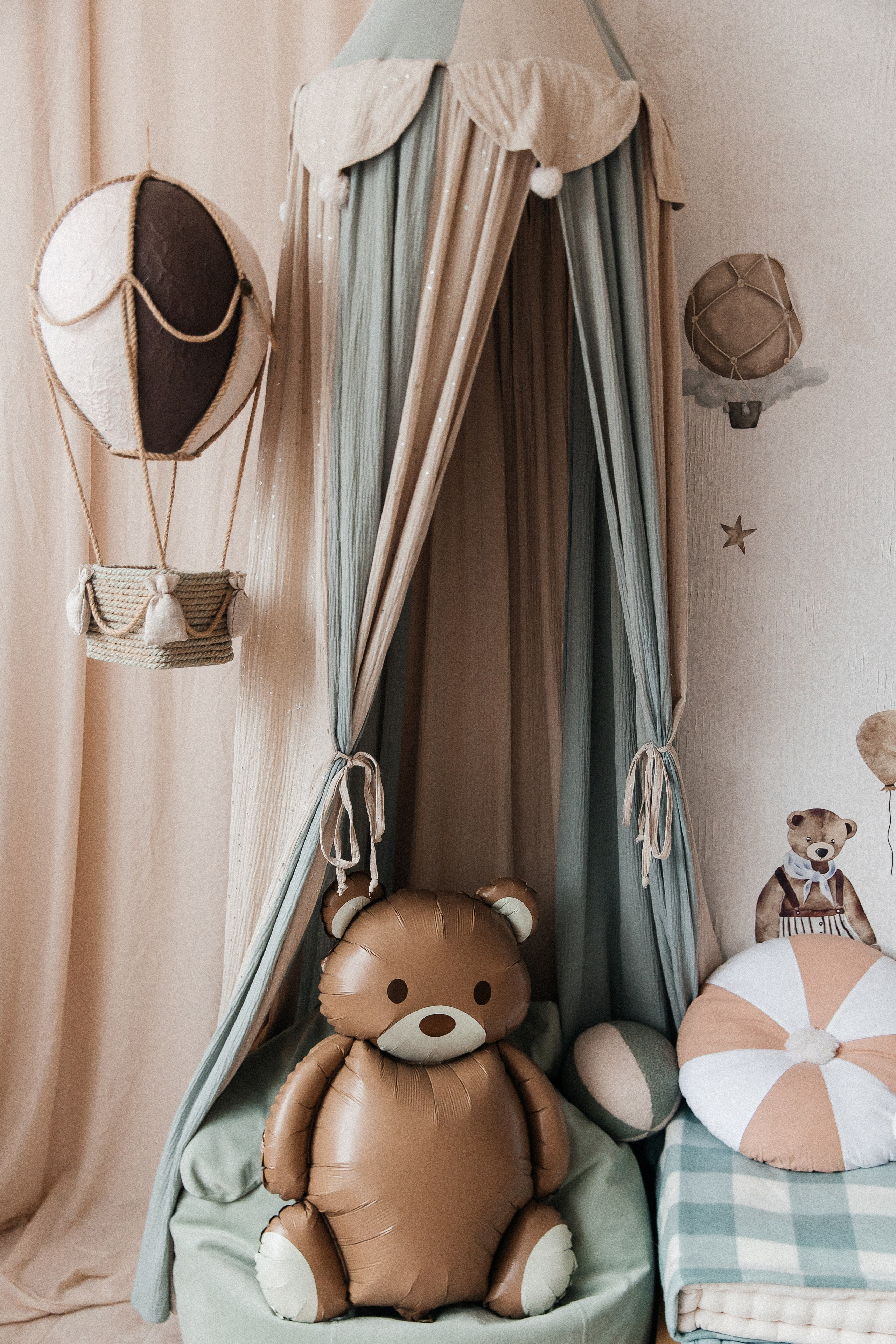 Локации студии