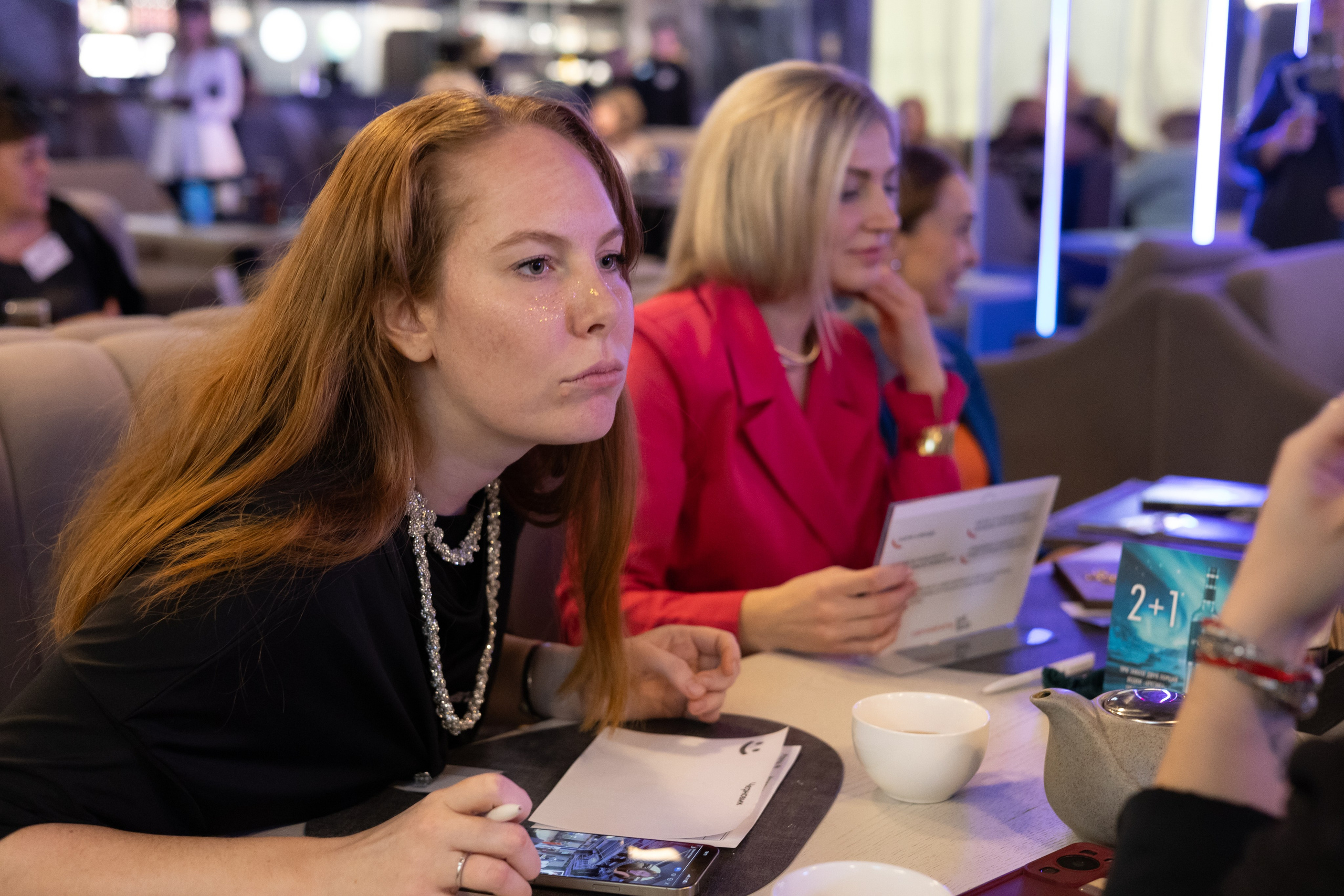 13ая BIZ QUIZ: деловая игра | Красноярск. Фотограф Красноярск съемки лавстори, фотосессия в студии, портретная съемка, творческие фотосессии