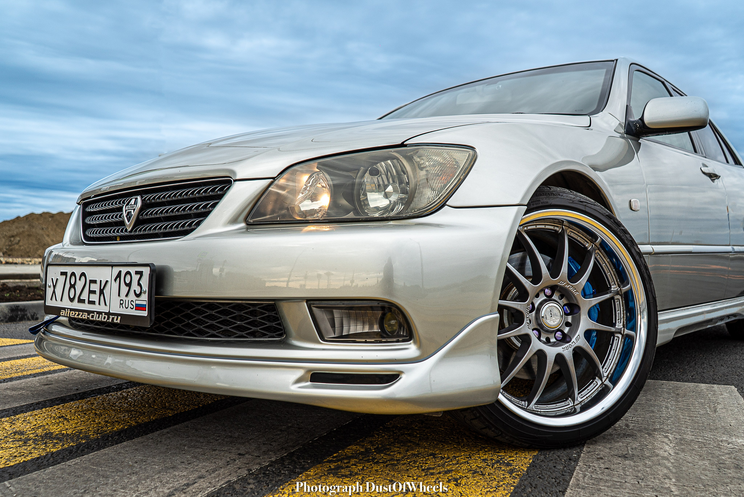 Автомобили