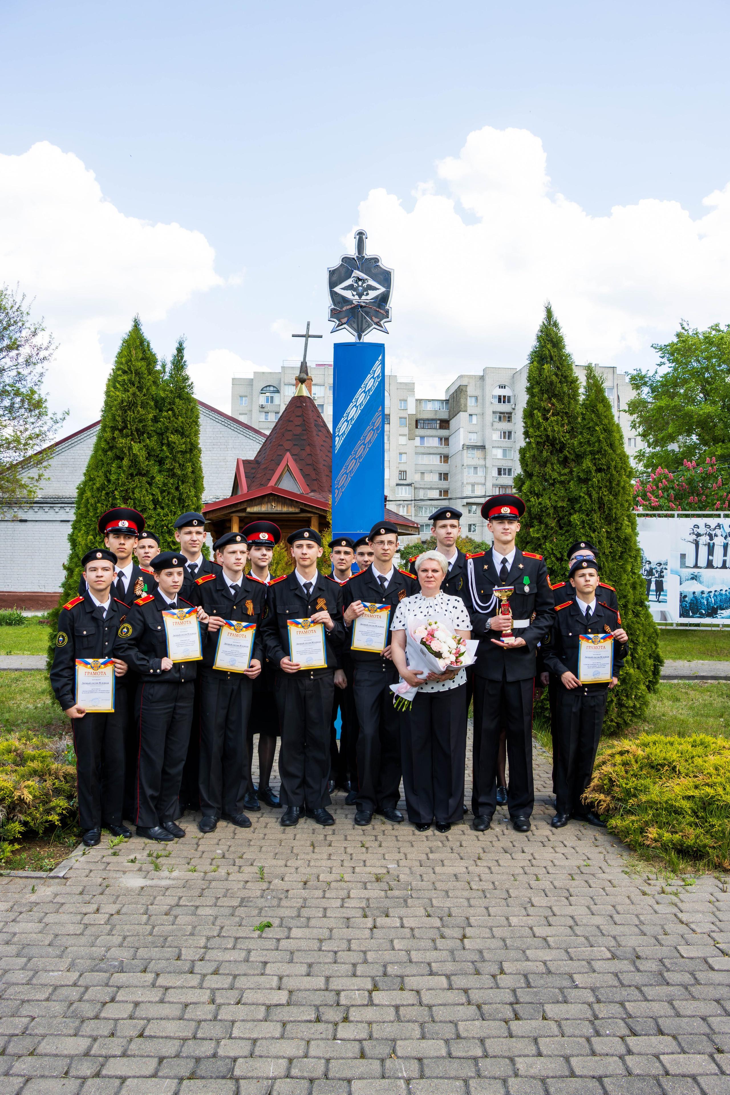 Последний звонок 2025 взвод 8"б». Фотограф Татьяна Матрос