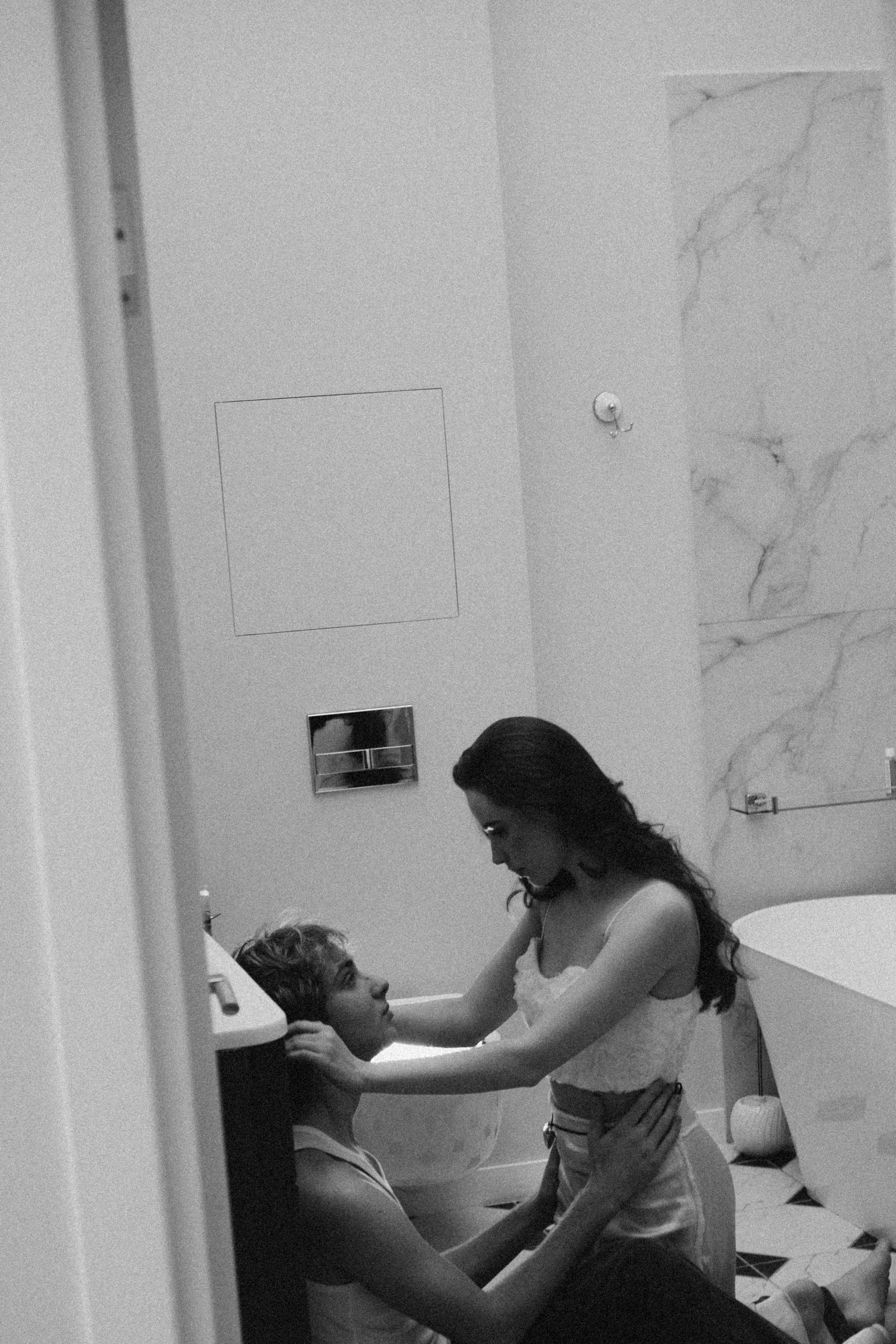 СВАДЕБНАЯ СЬЕМКА В ОТЕЛЕ. СБОРЫ ЖЕНИХА И НЕВЕСТЫ И ТАКЖЕ ТОР И ПОДГОТОВКА К ПРОГУЛКЕ. Профессиональный фотограф, Санкт-Петербург — Виктория Богомолова