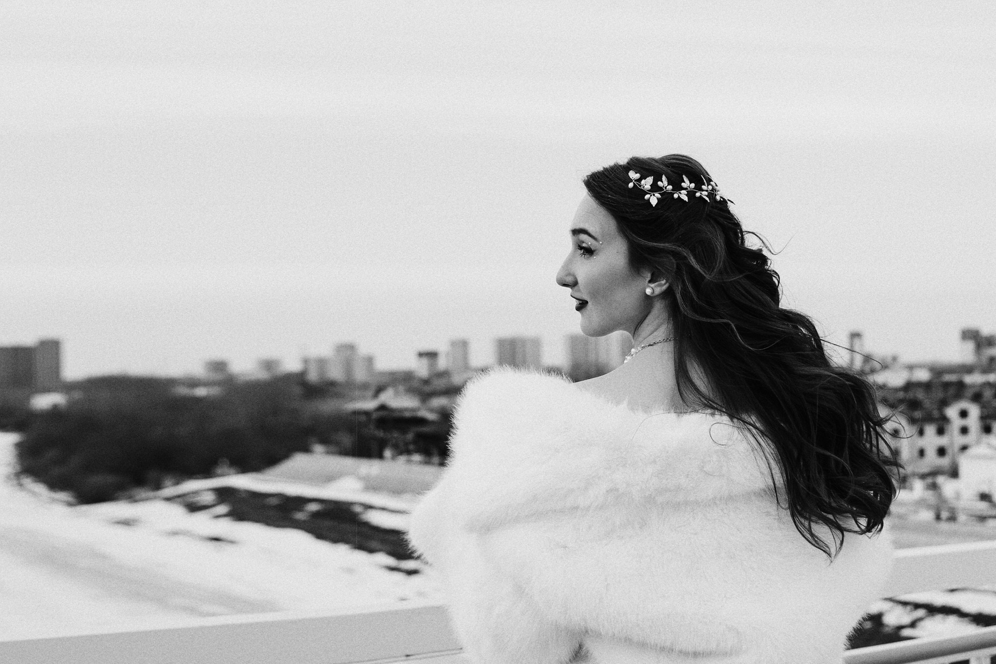 Свадебная фотосессия в Тюмени: ЗАГС, Мост Влюбленных и Монастырь | Фотограф Дарья Мустафина. Портретный фотограф Тюмень Дарья Мустафина