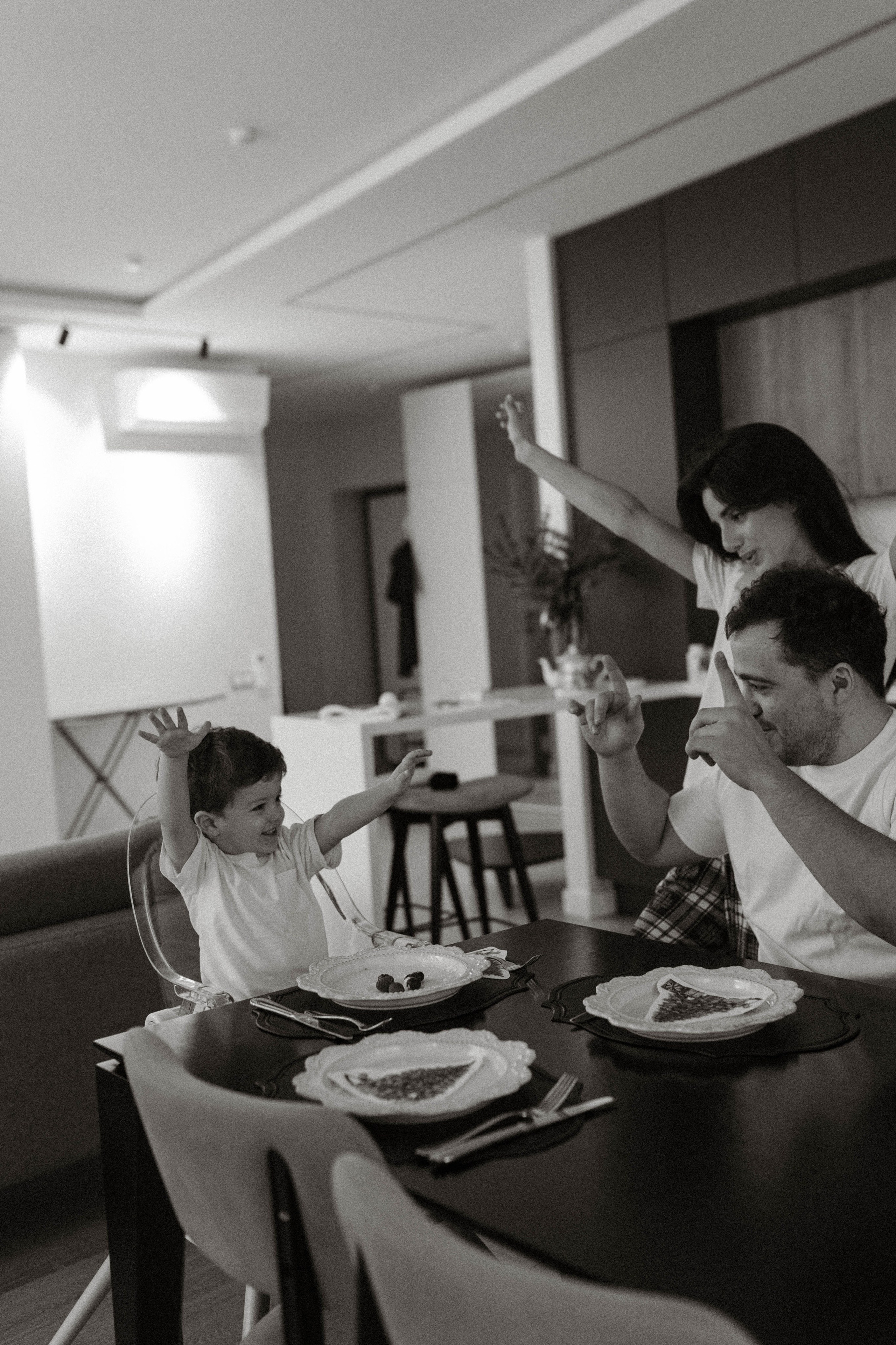 Камилла, Баграт и Багаудин. Семейный фотограф Юлия Котова